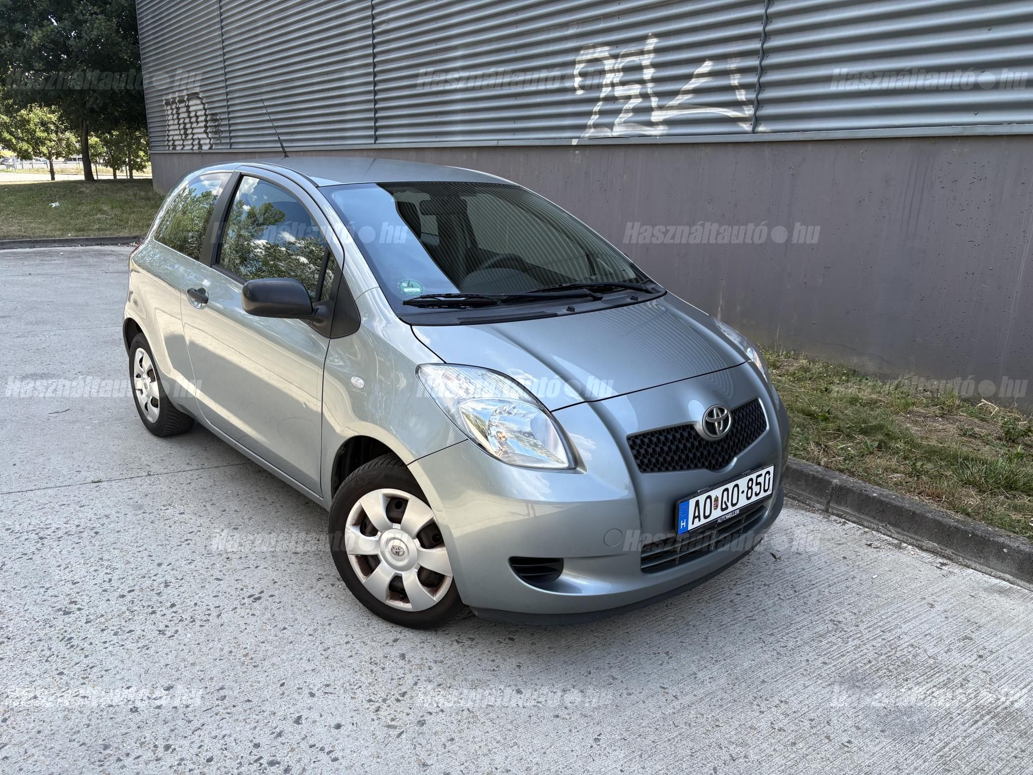TOYOTA YARIS 2006/10 - 1