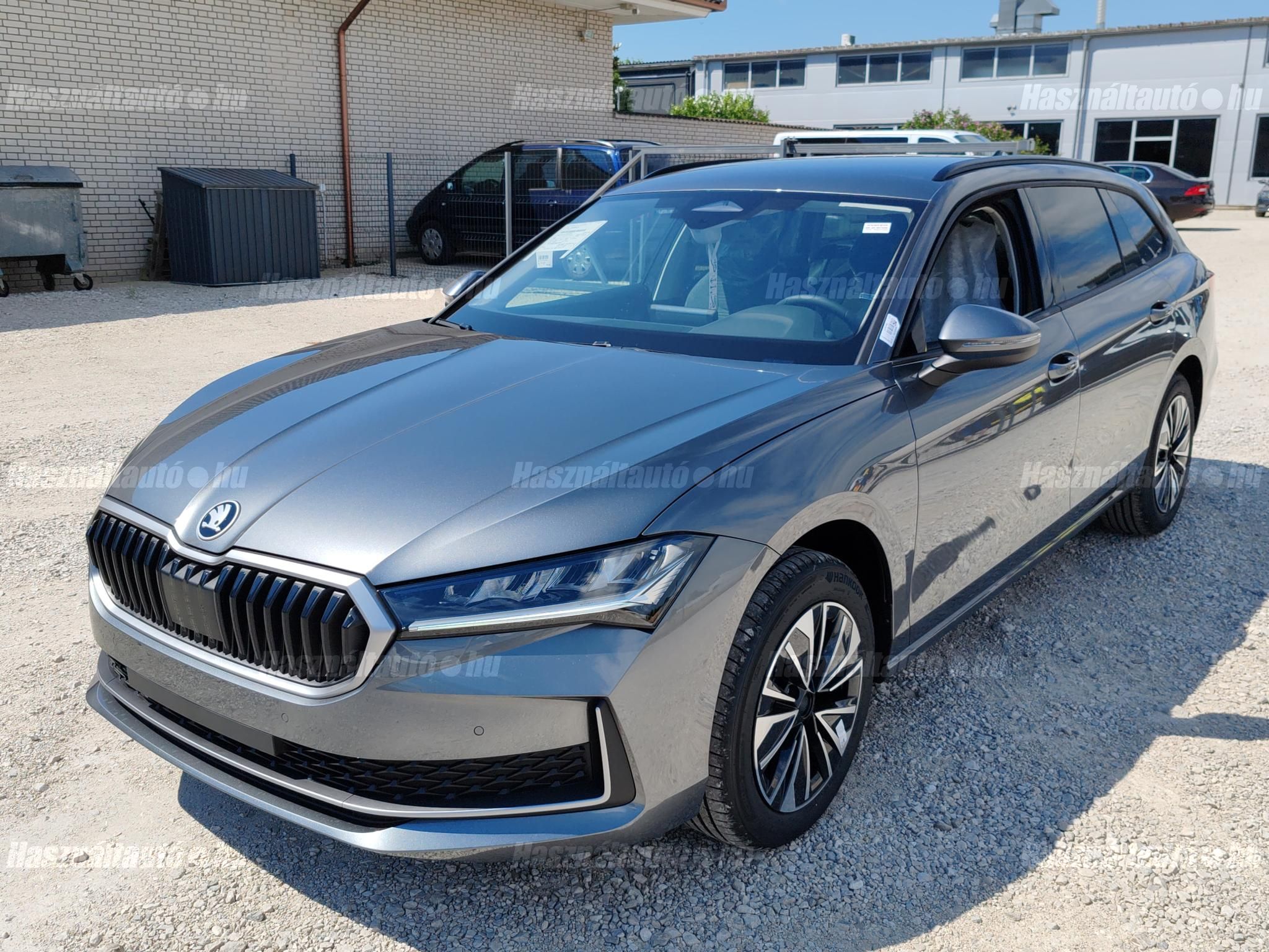 SKODA SUPERB 2026 - 1