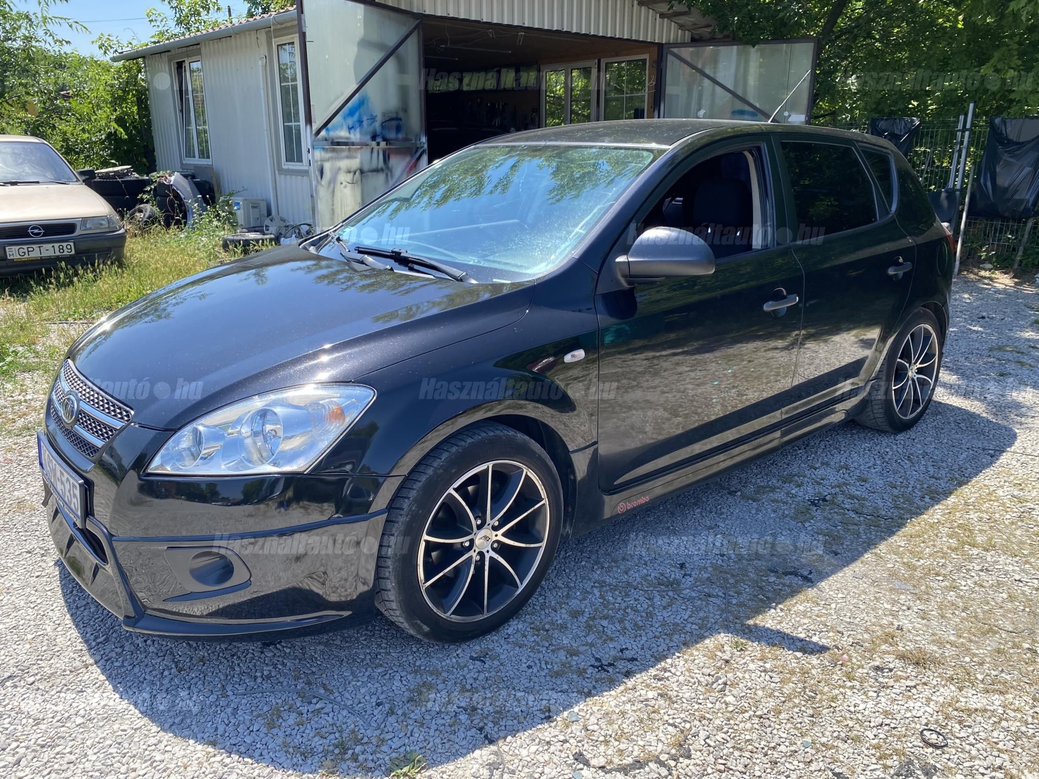 KIA CEE'D 2007/4 - 1