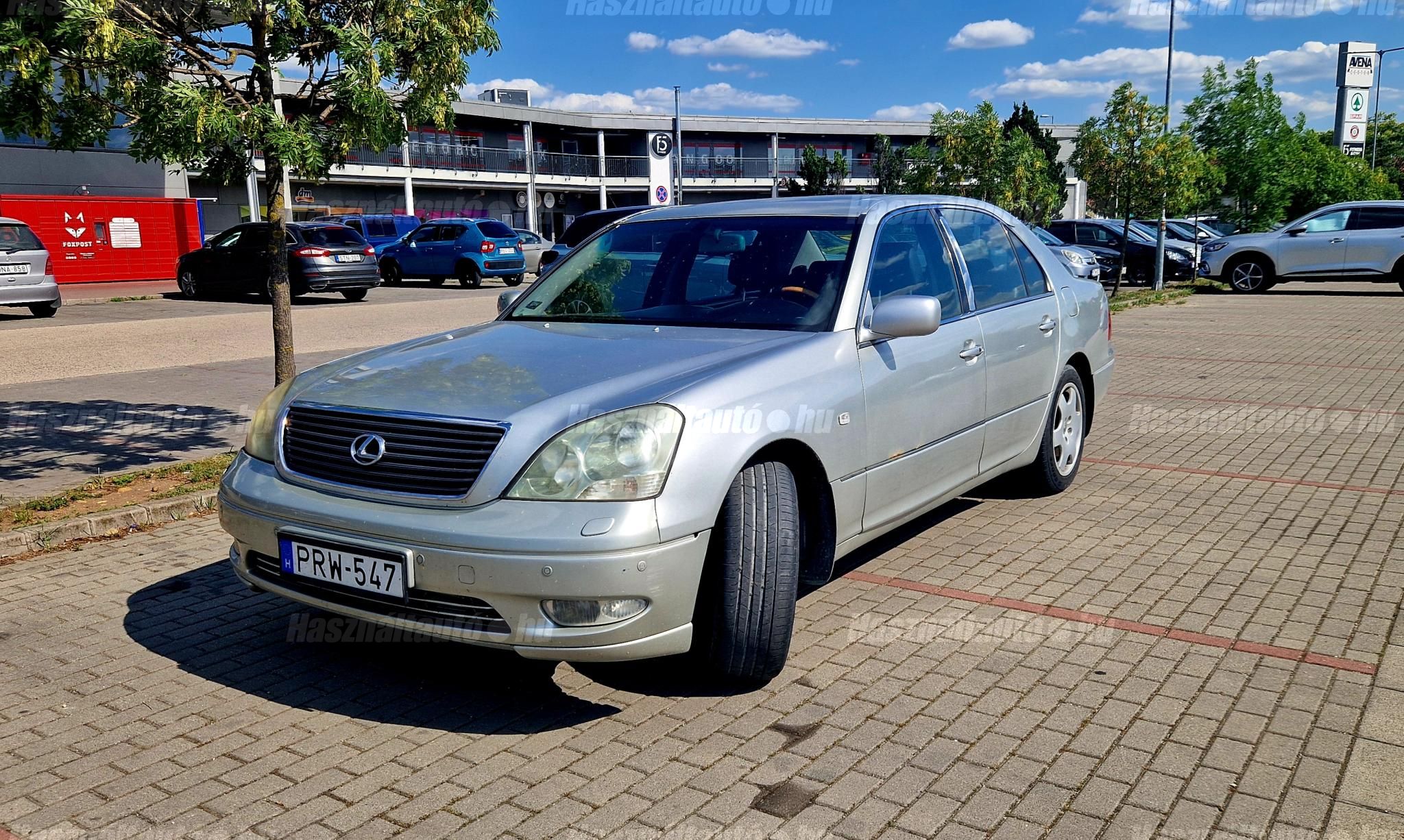 LEXUS LS 2002/6 - 1