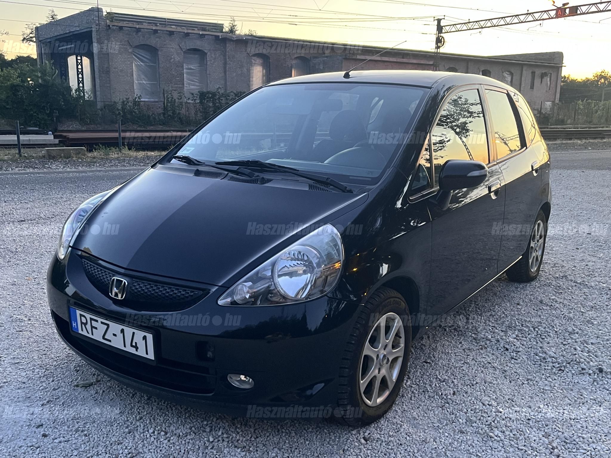 HONDA JAZZ 2006 - 1