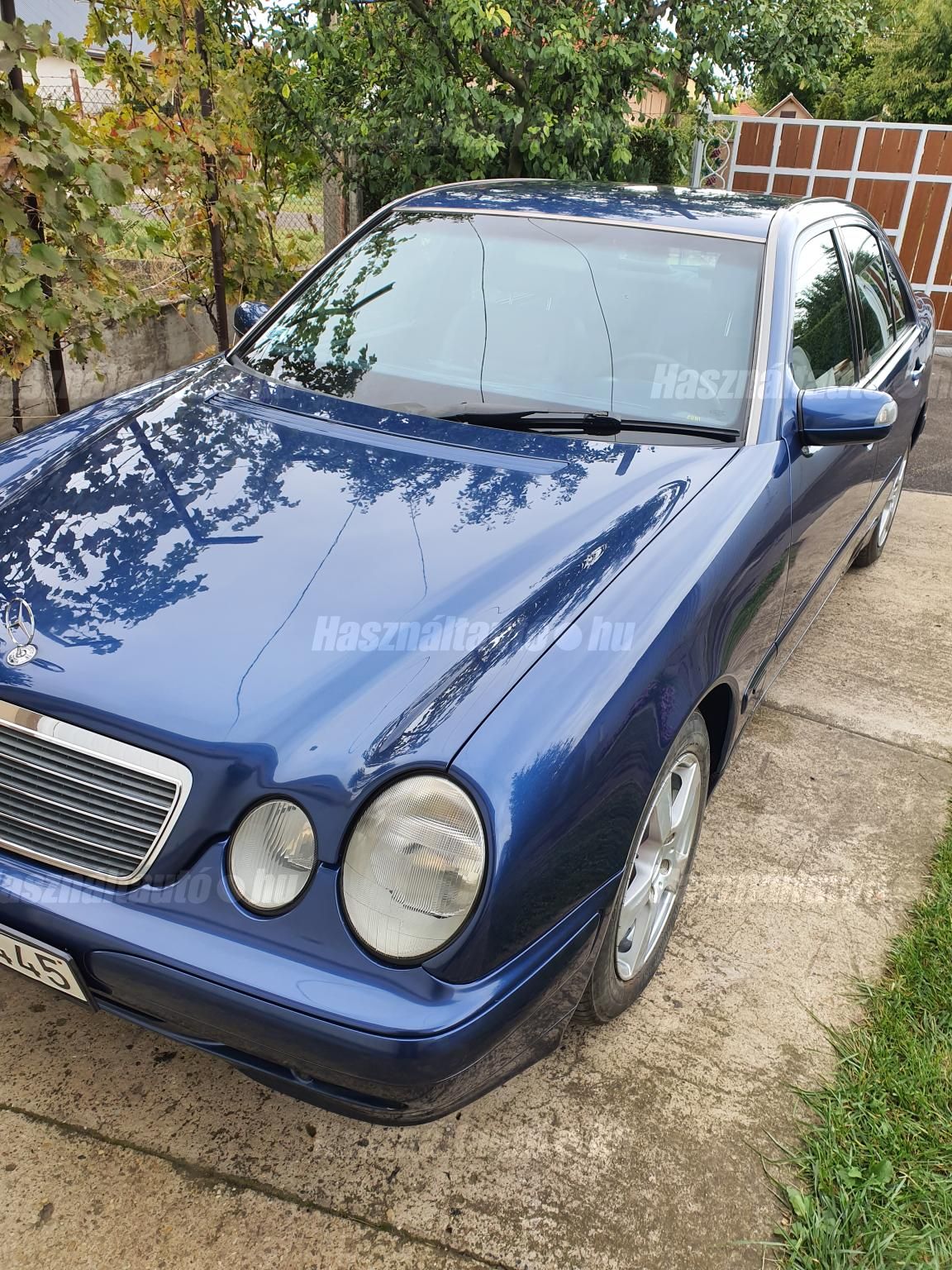 MERCEDES-BENZ E 220 2002 - 1