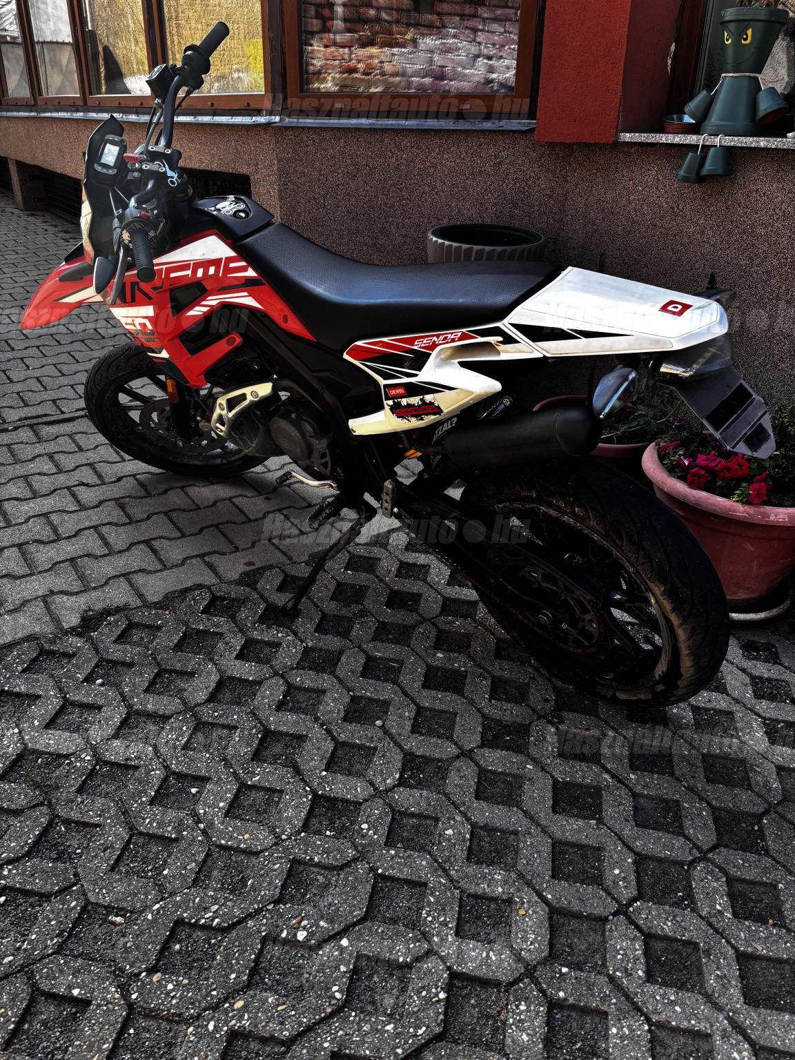 DERBI SENDA X-TREME 50 2018/10 - 1