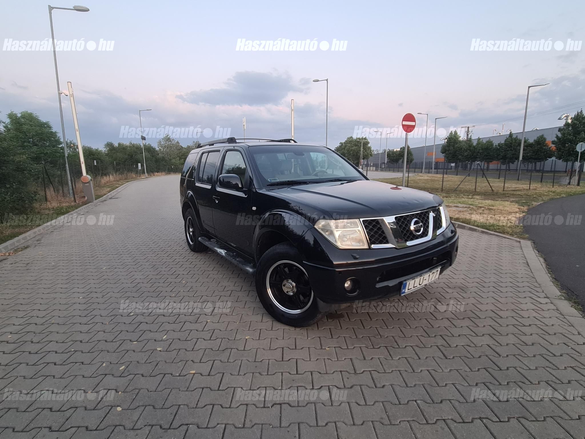 NISSAN PATHFINDER 2006/10 - 1