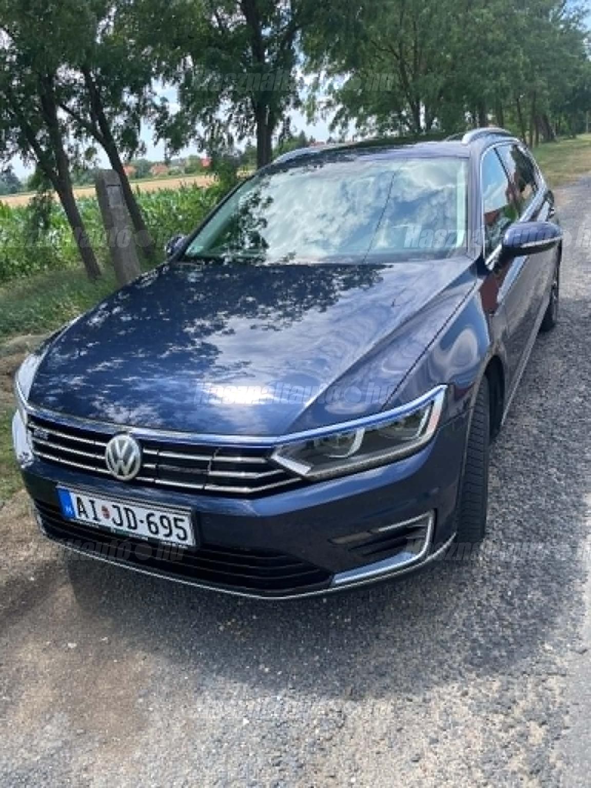 VOLKSWAGEN PASSAT 2015/12 - 1