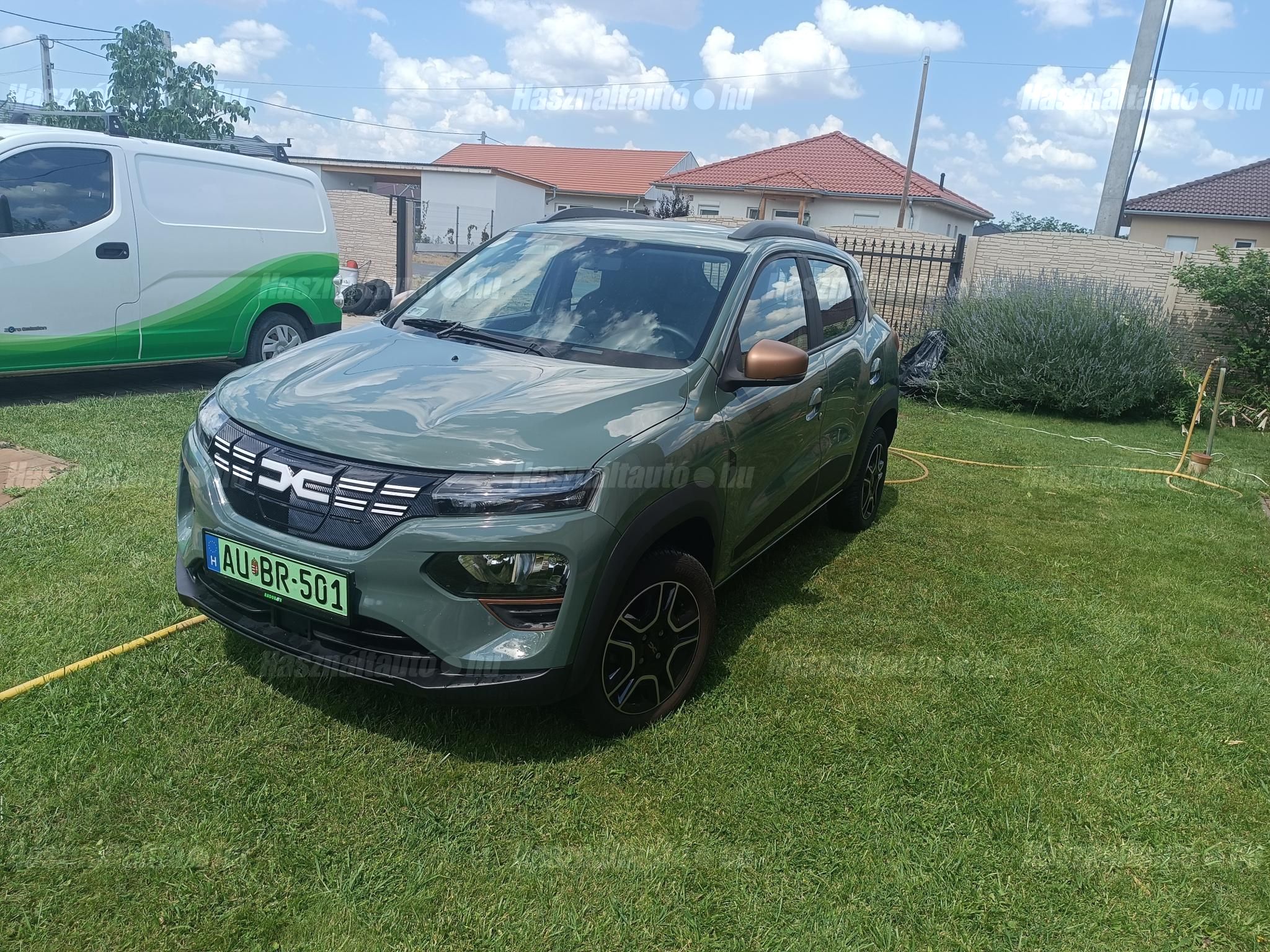 DACIA SPRING 2023/9 - 1