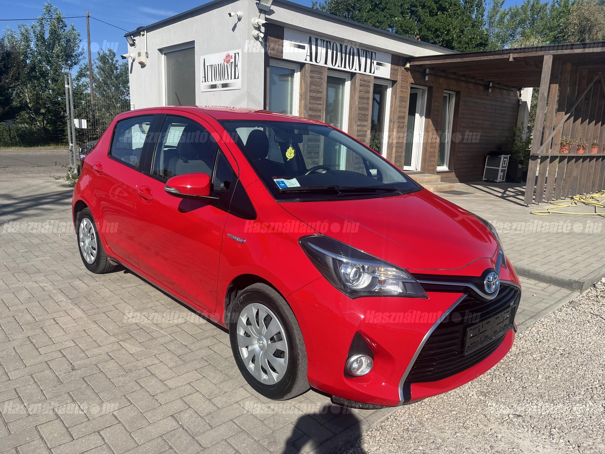 TOYOTA YARIS 2015/8 - 1