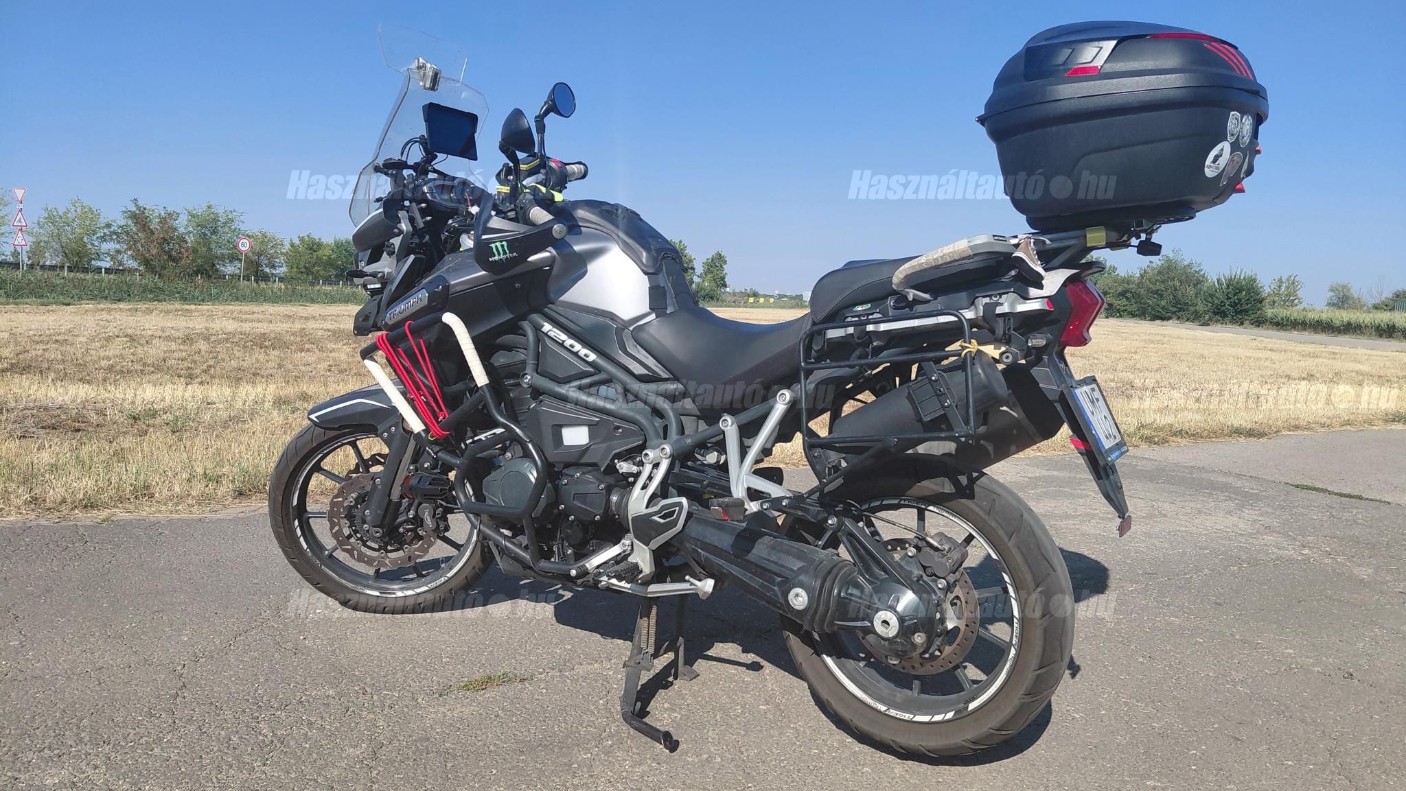 TRIUMPH TIGER 1200 2012/5 - 1