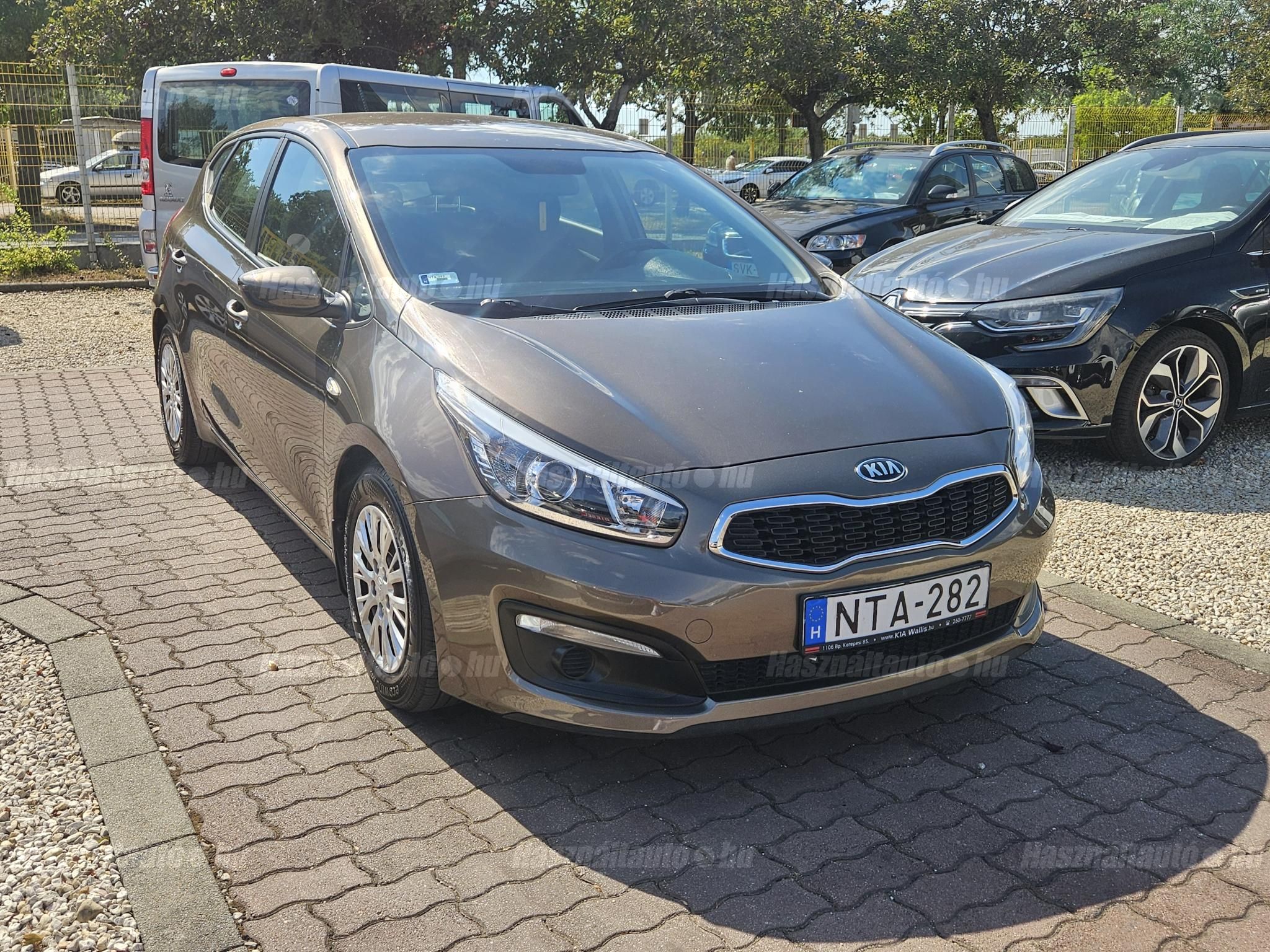 KIA CEE'D 2016/9 - 1