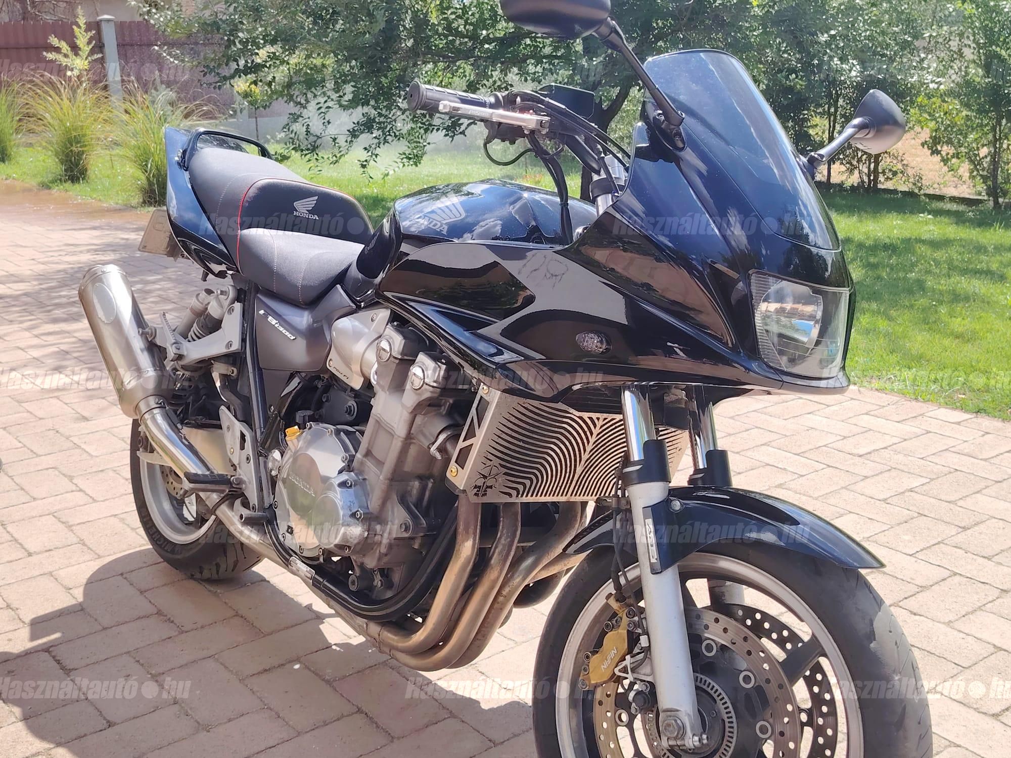 HONDA CB 1300 S 2006/8 - 1