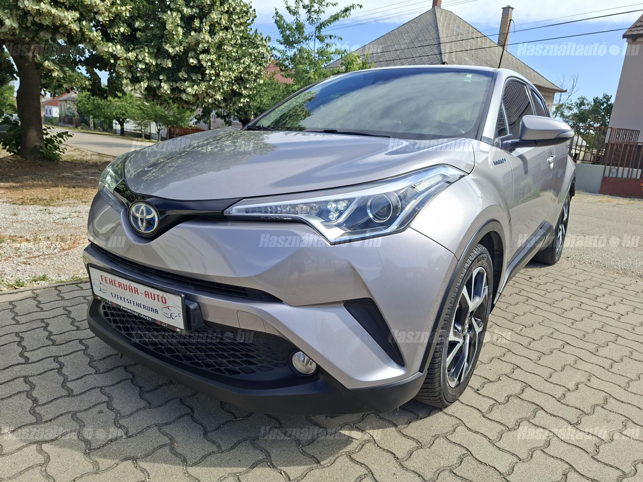 TOYOTA C-HR 2018/9 - 1