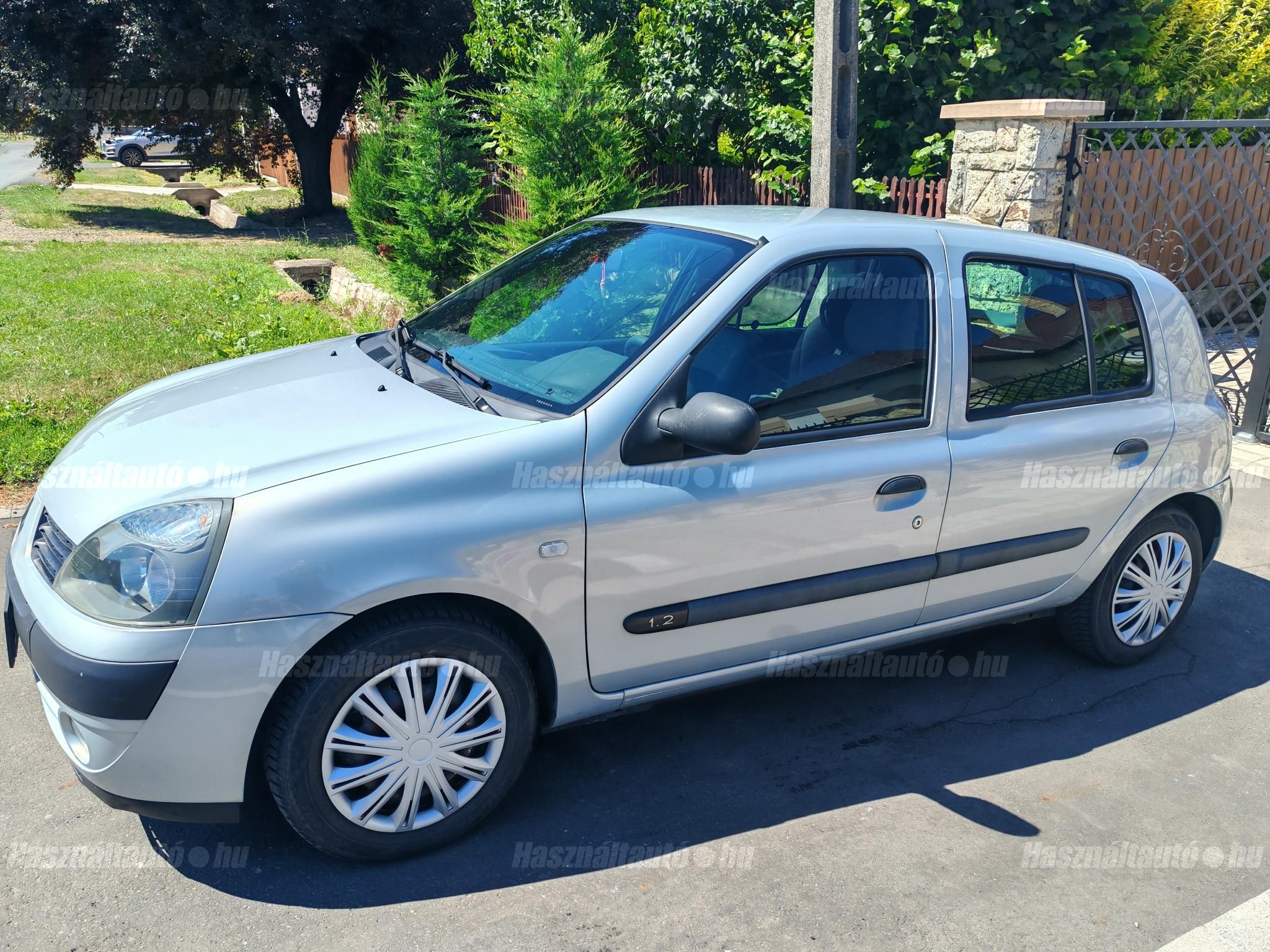 RENAULT CLIO 2004/2 - 1