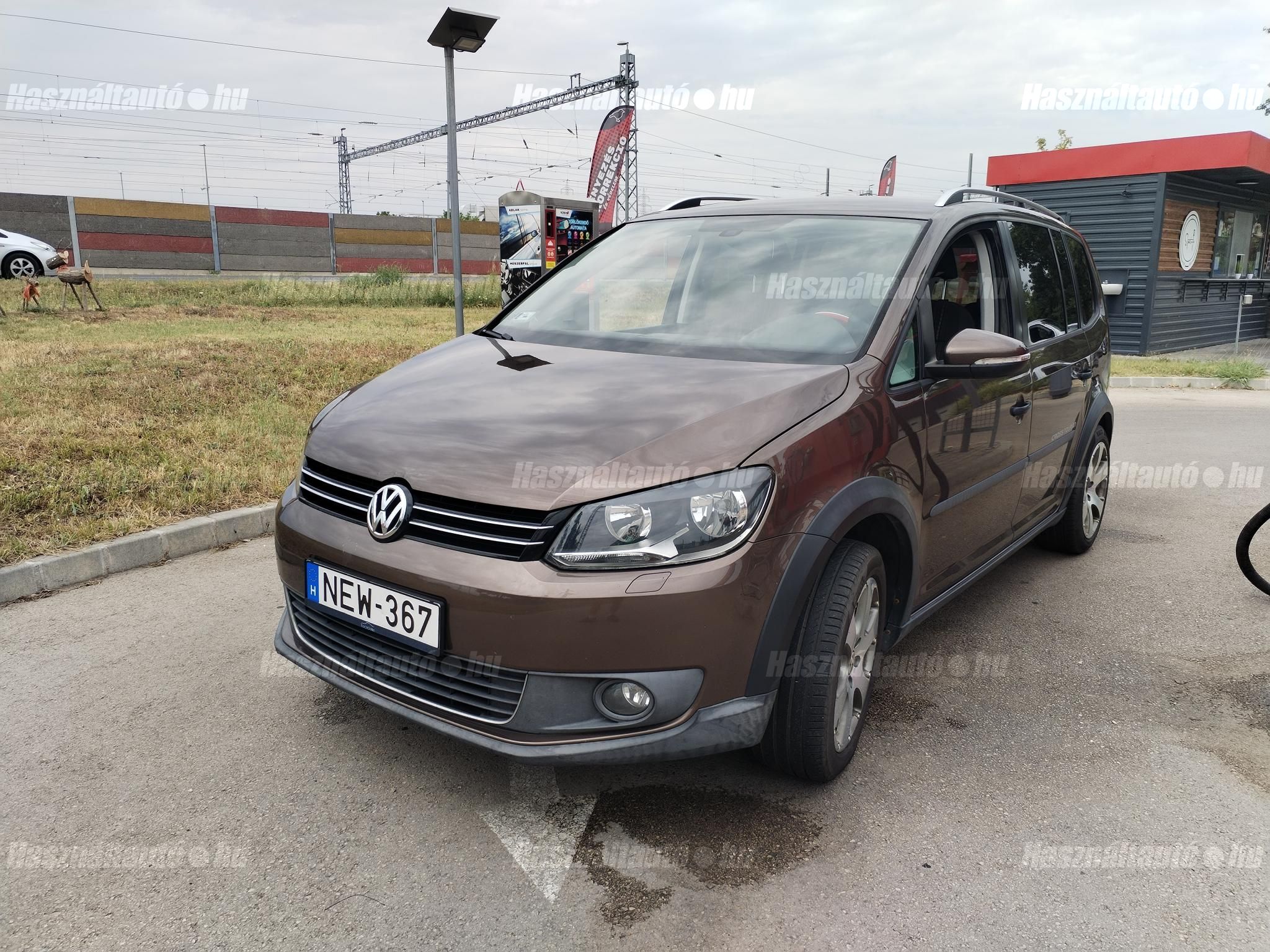 VOLKSWAGEN TOURAN 2011/5 - 1