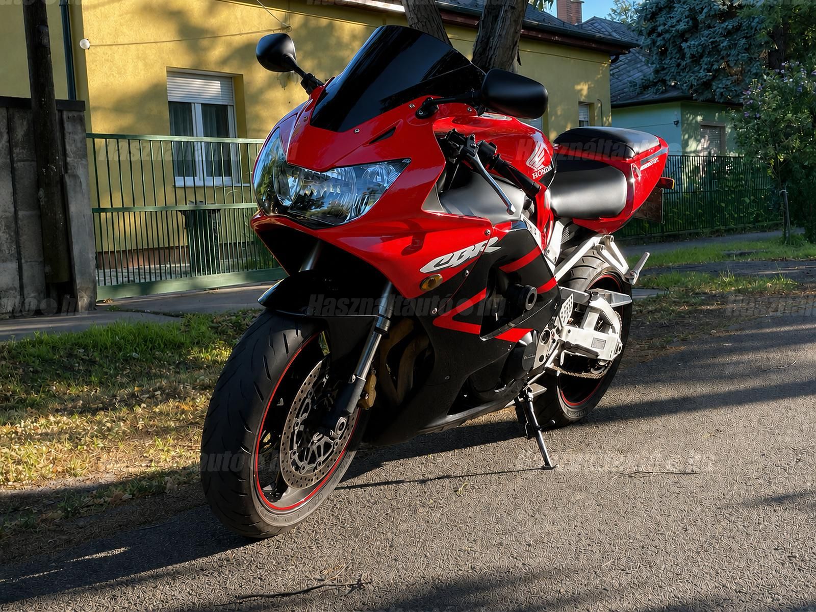 HONDA CBR 900 RR 2000/9 - 1