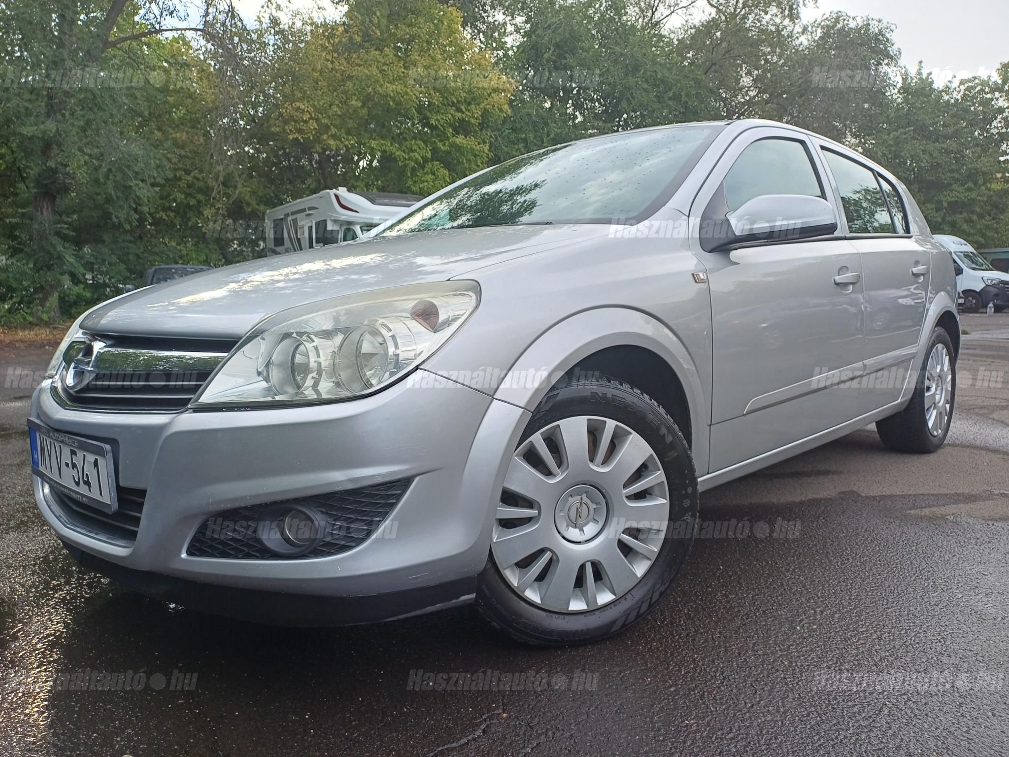 OPEL ASTRA H 2008/11 - 1