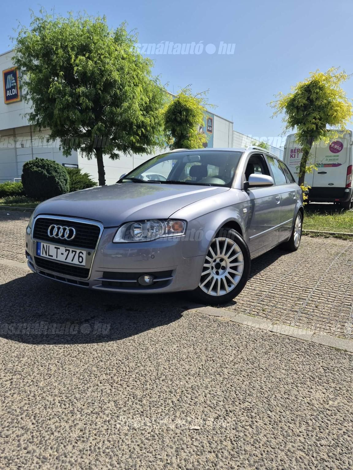 AUDI A4 2006/6 - 1