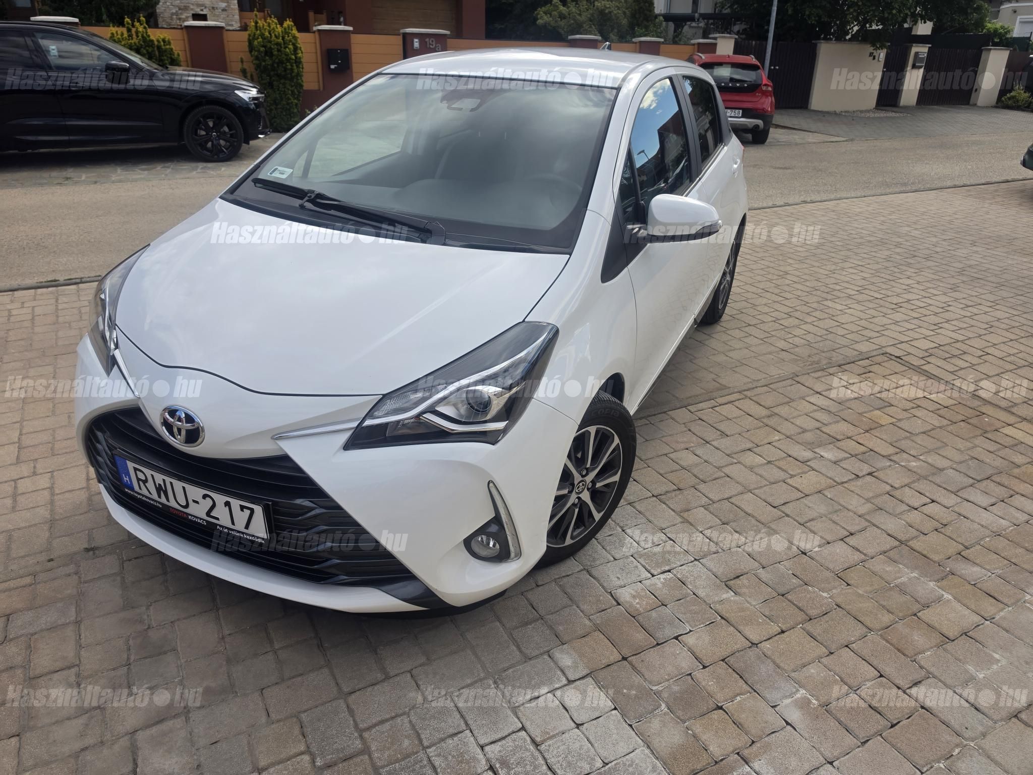 TOYOTA YARIS 2019/12 - 1