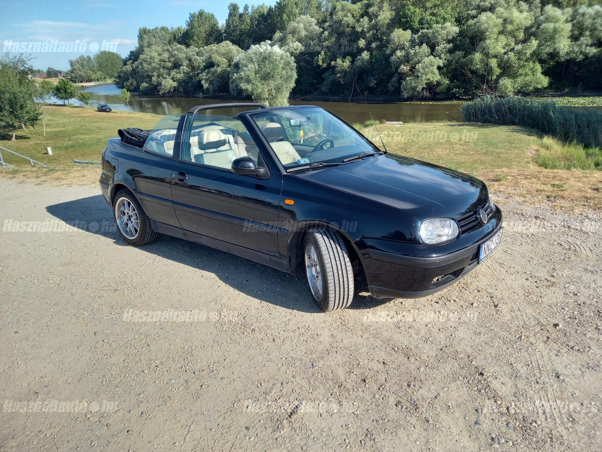 VOLKSWAGEN GOLF 1998/5 - 1