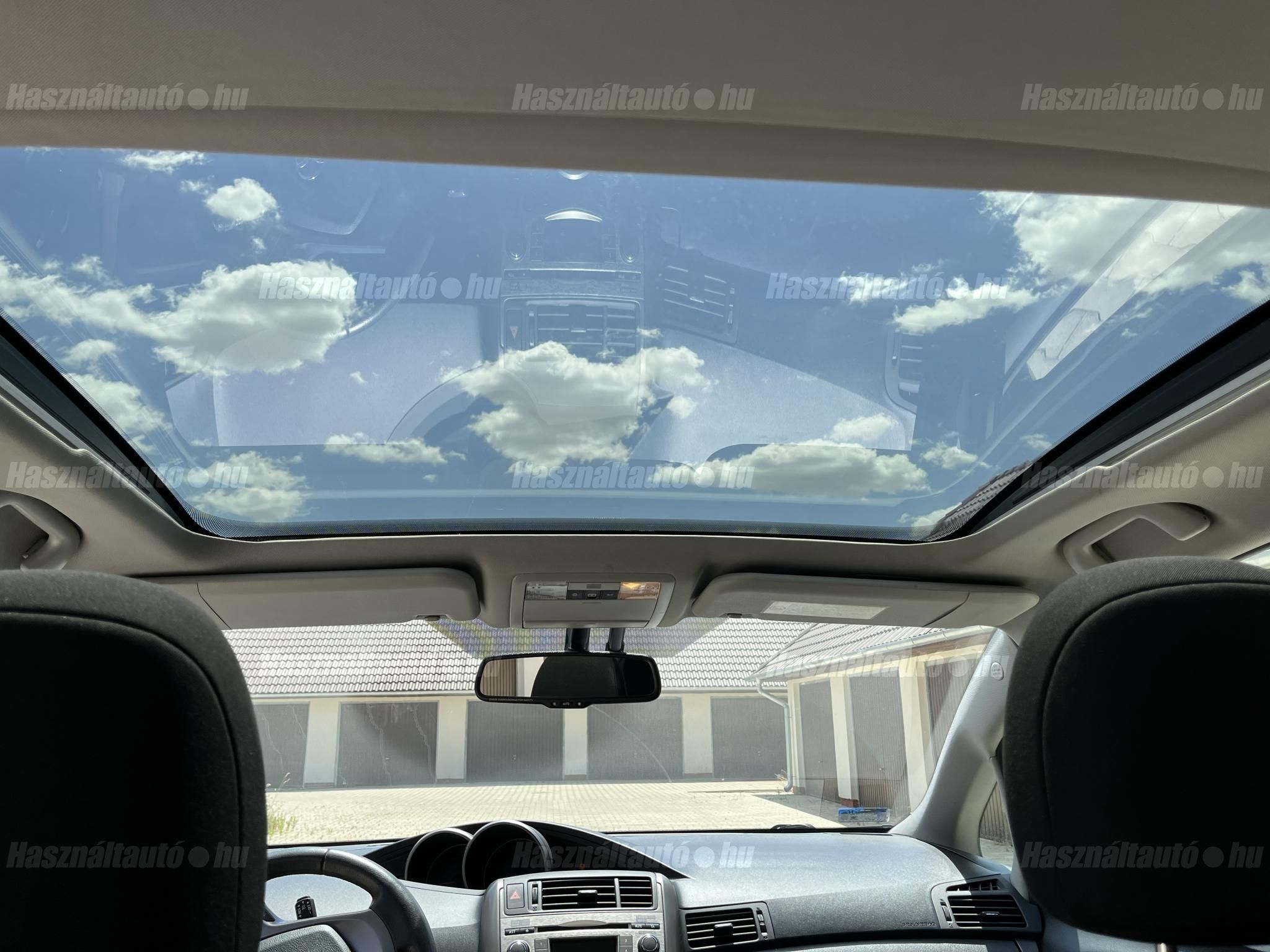 TOYOTA VERSO 2009/4 - 1