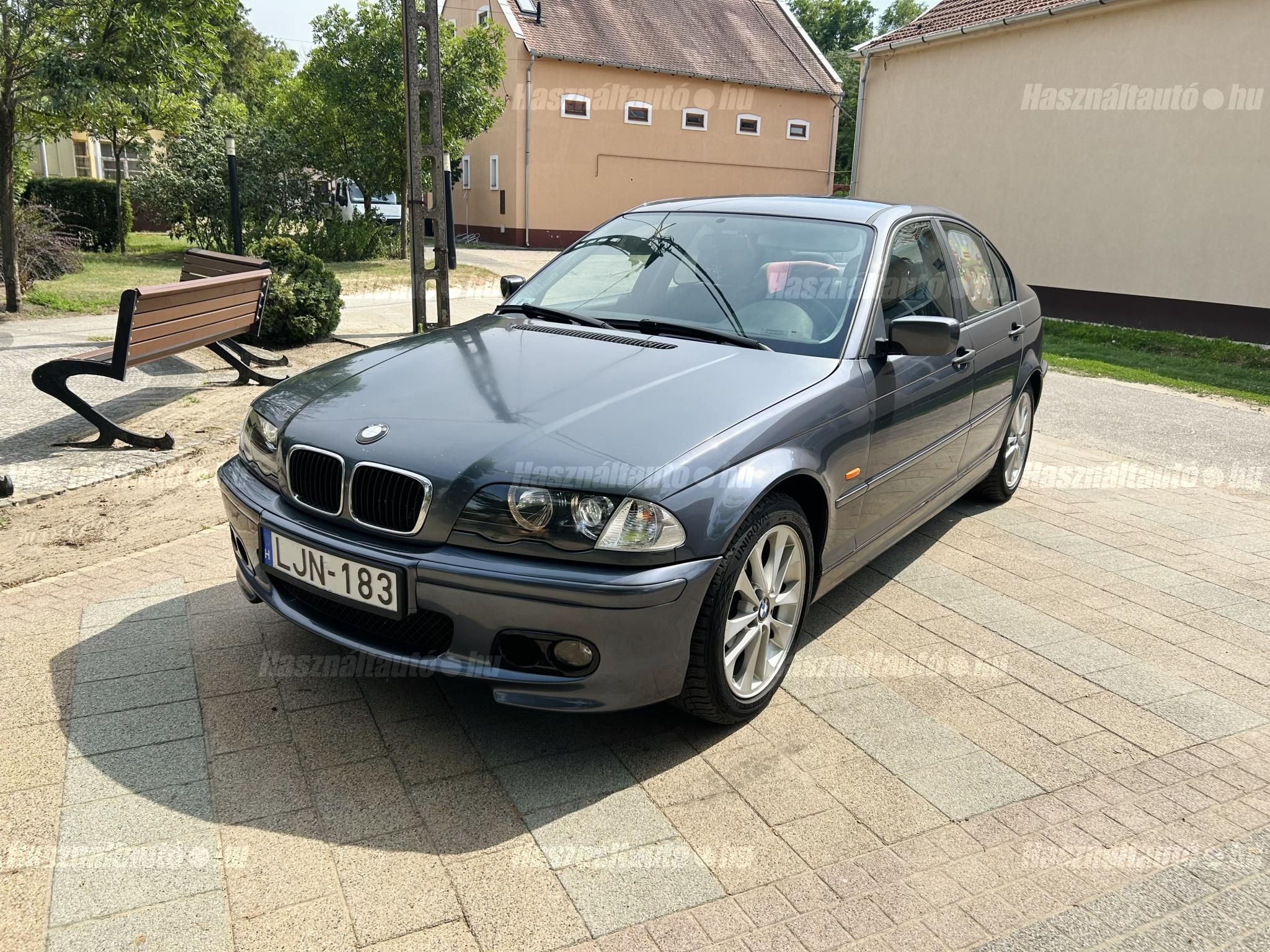 BMW 318 1999/10 - 1