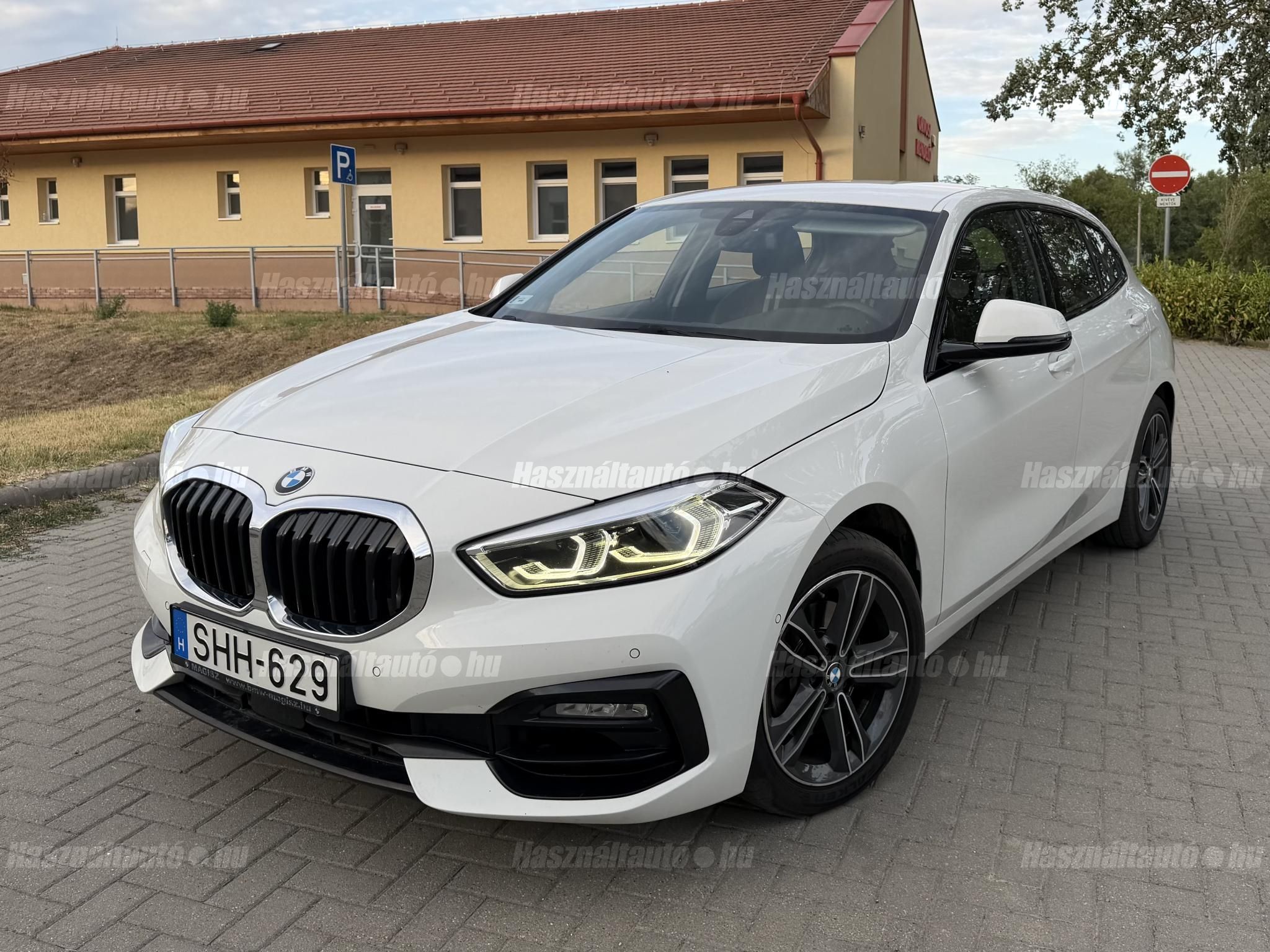 BMW 118 2019/12 - 1