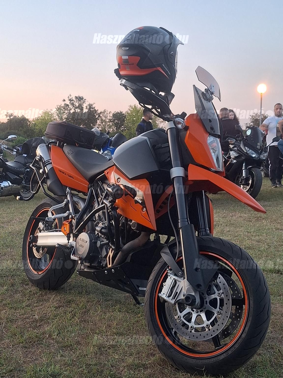 KTM 990 SUPERMOTO 2008/4 - 1