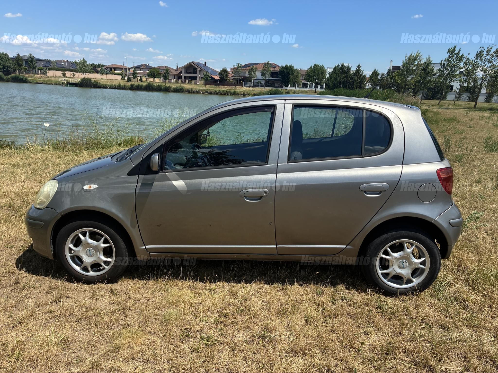 TOYOTA YARIS 2005/9 - 1