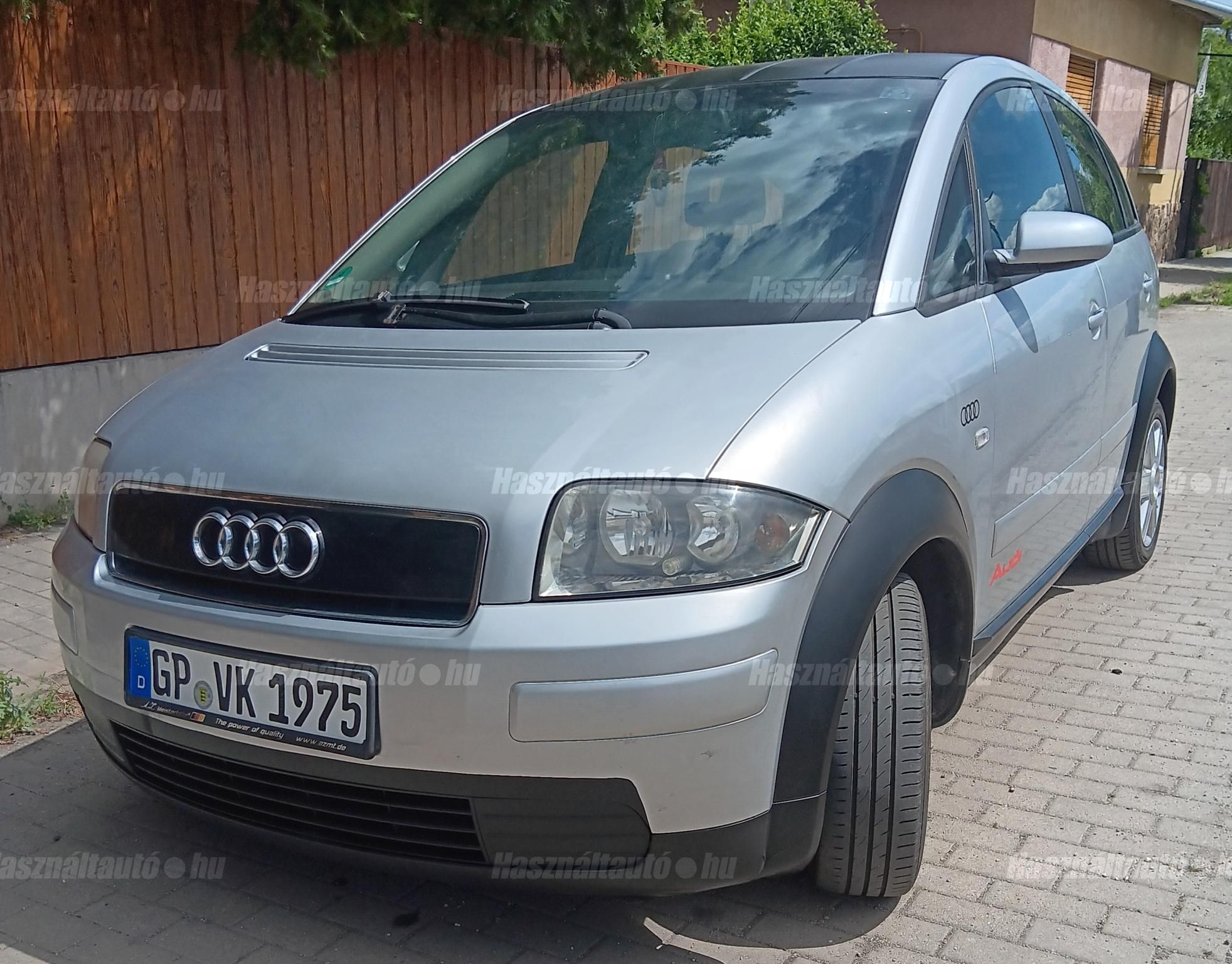 AUDI A2 2002/7 - 1