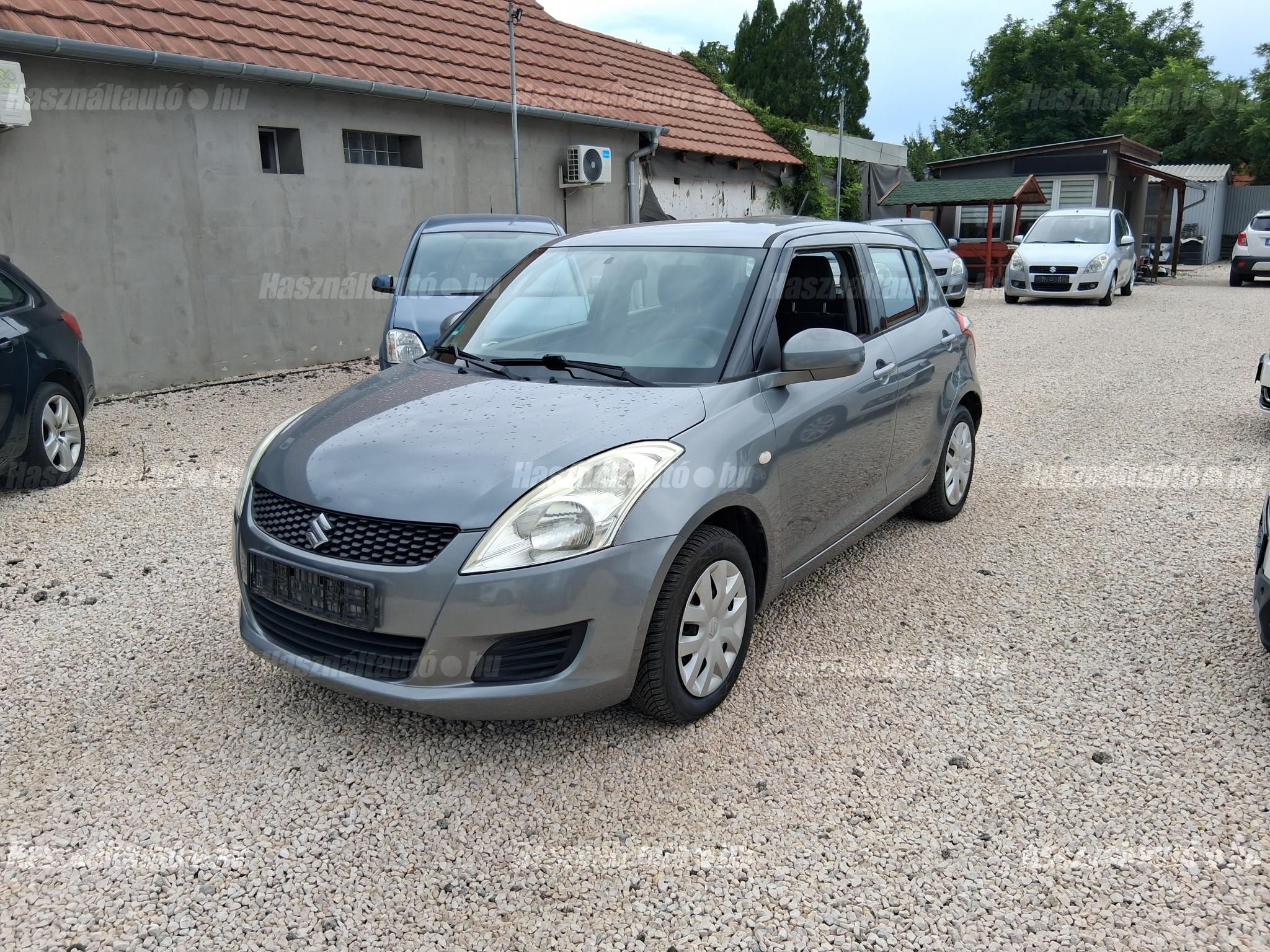 SUZUKI SWIFT 2012/4 - 1