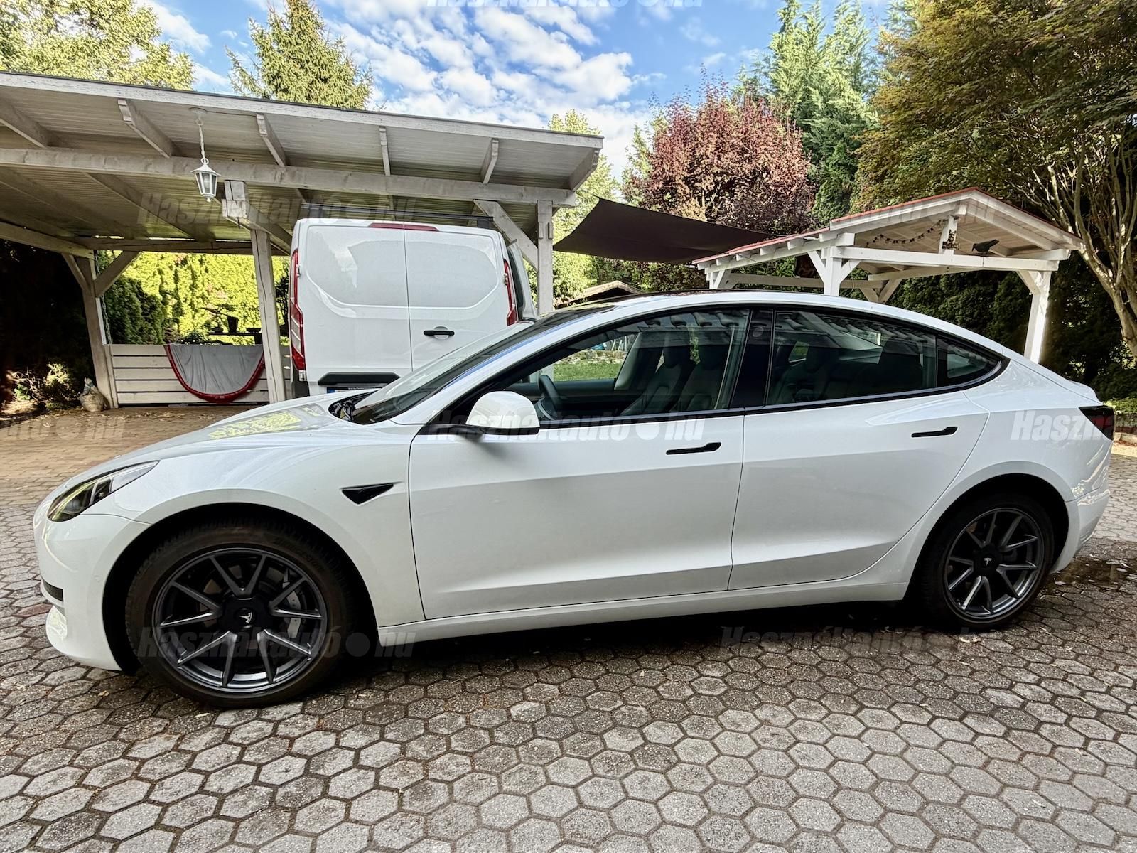 TESLA MODEL 3 2021/11 - 1