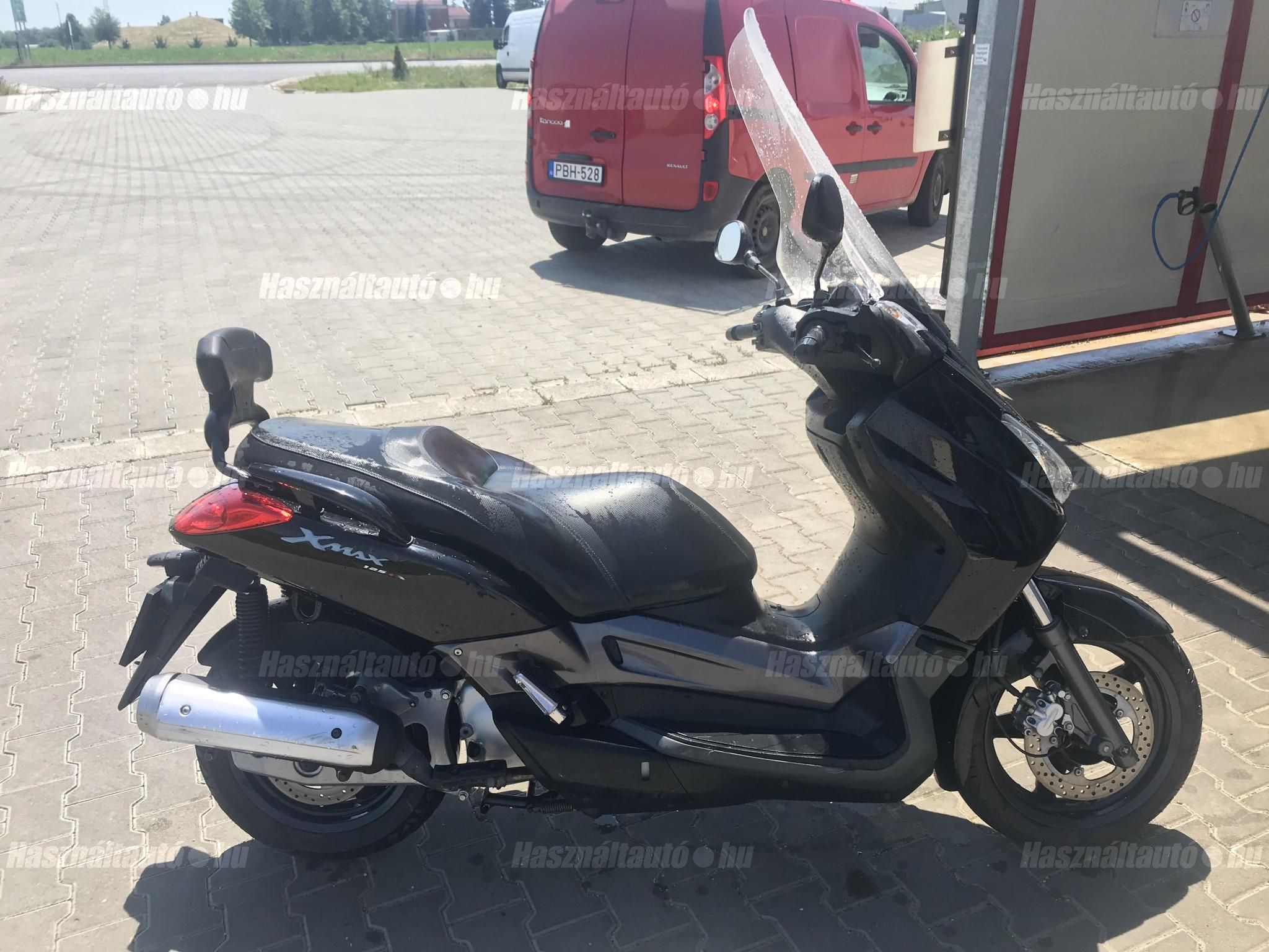 YAMAHA X-MAX 125 2006/12 - 1