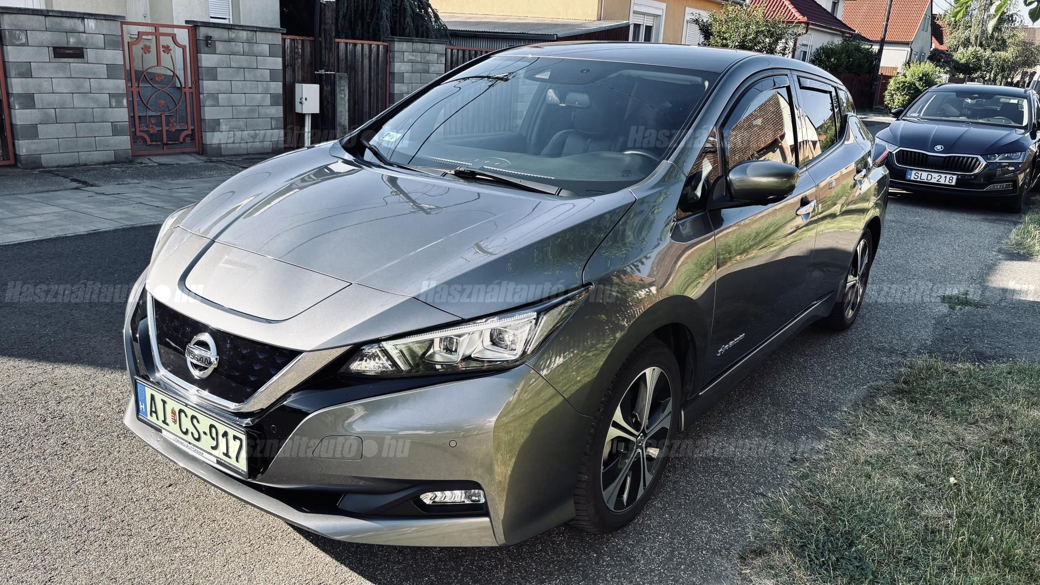 NISSAN LEAF 2020/12 - 1