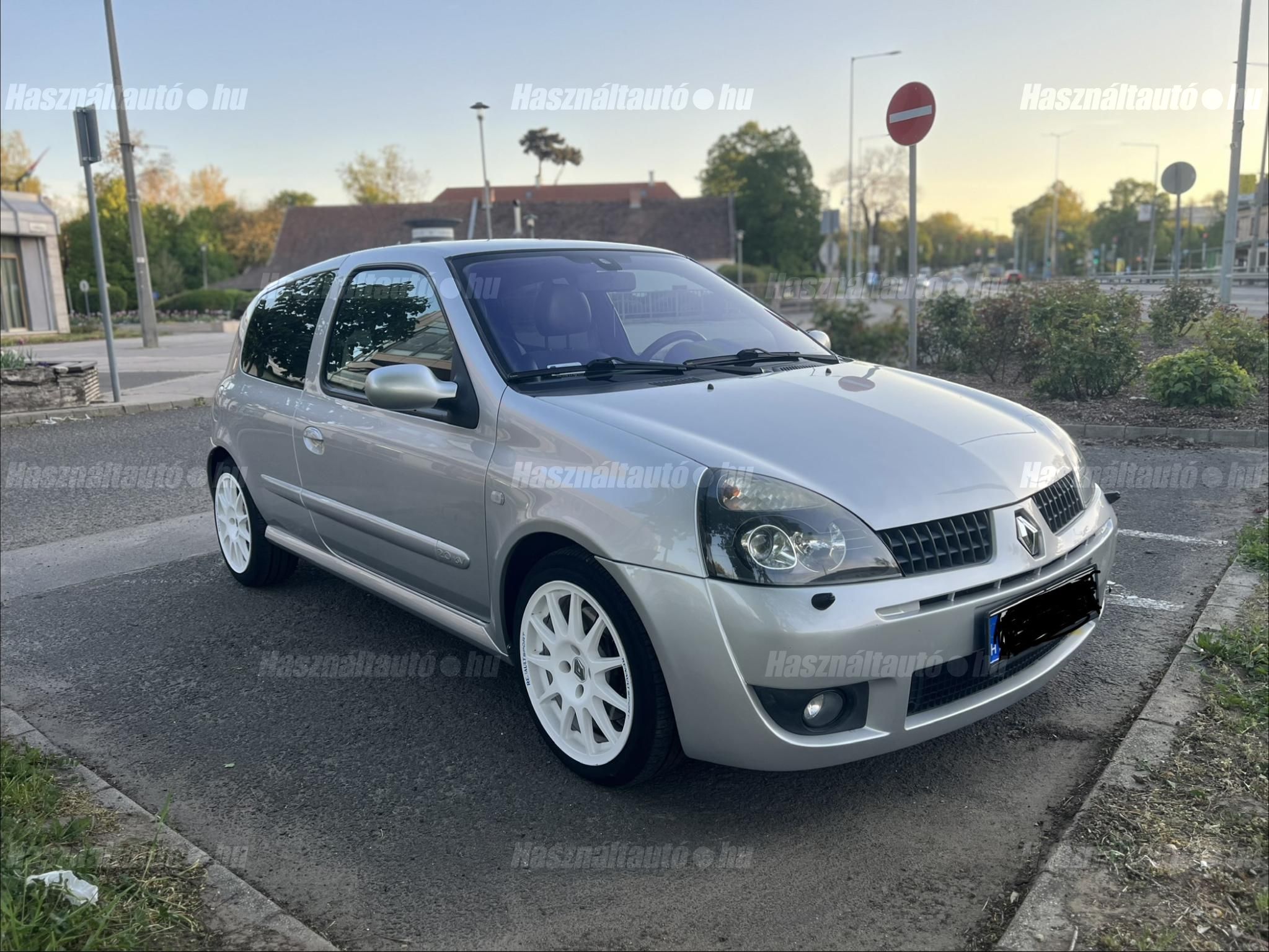 RENAULT CLIO 2005/12 - 1
