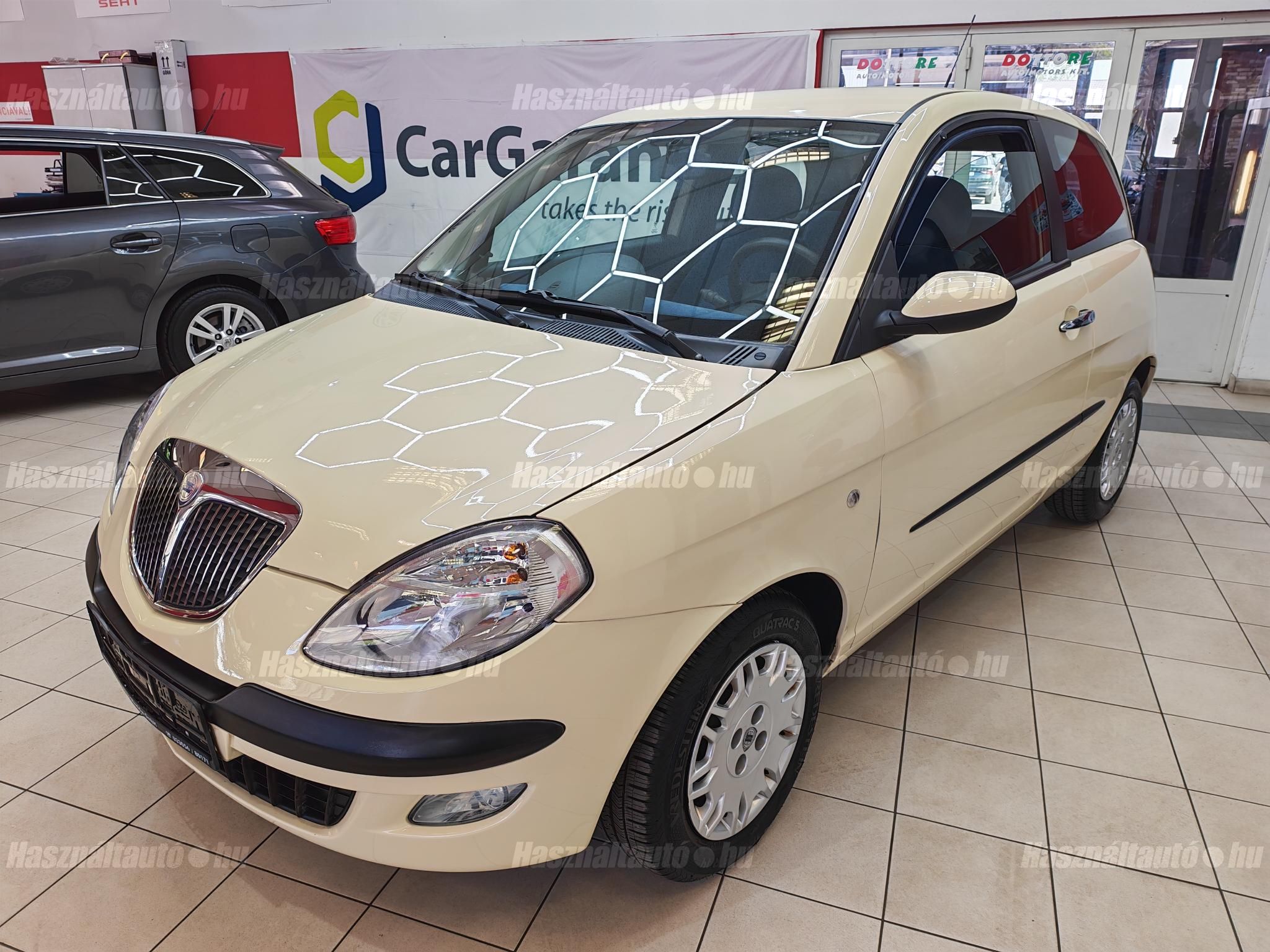 LANCIA YPSILON 2004/4 - 1