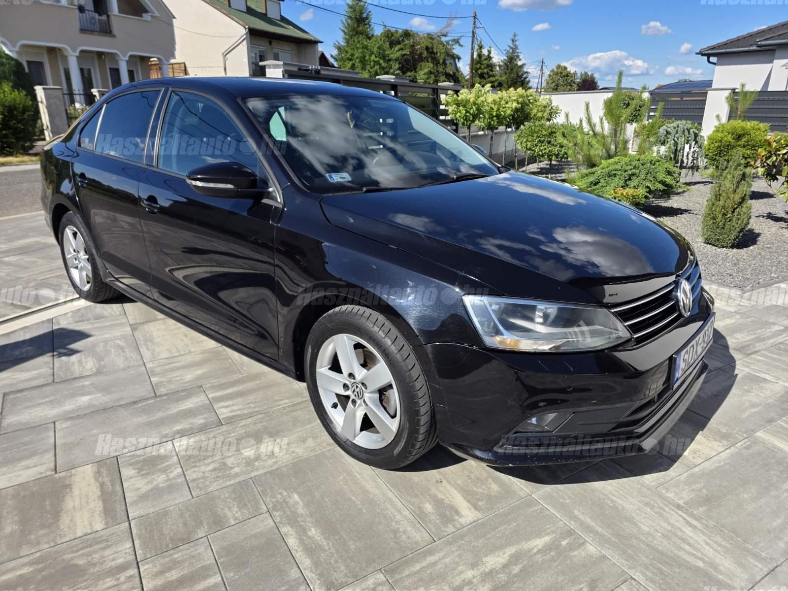 VOLKSWAGEN JETTA 2017/12 - 1