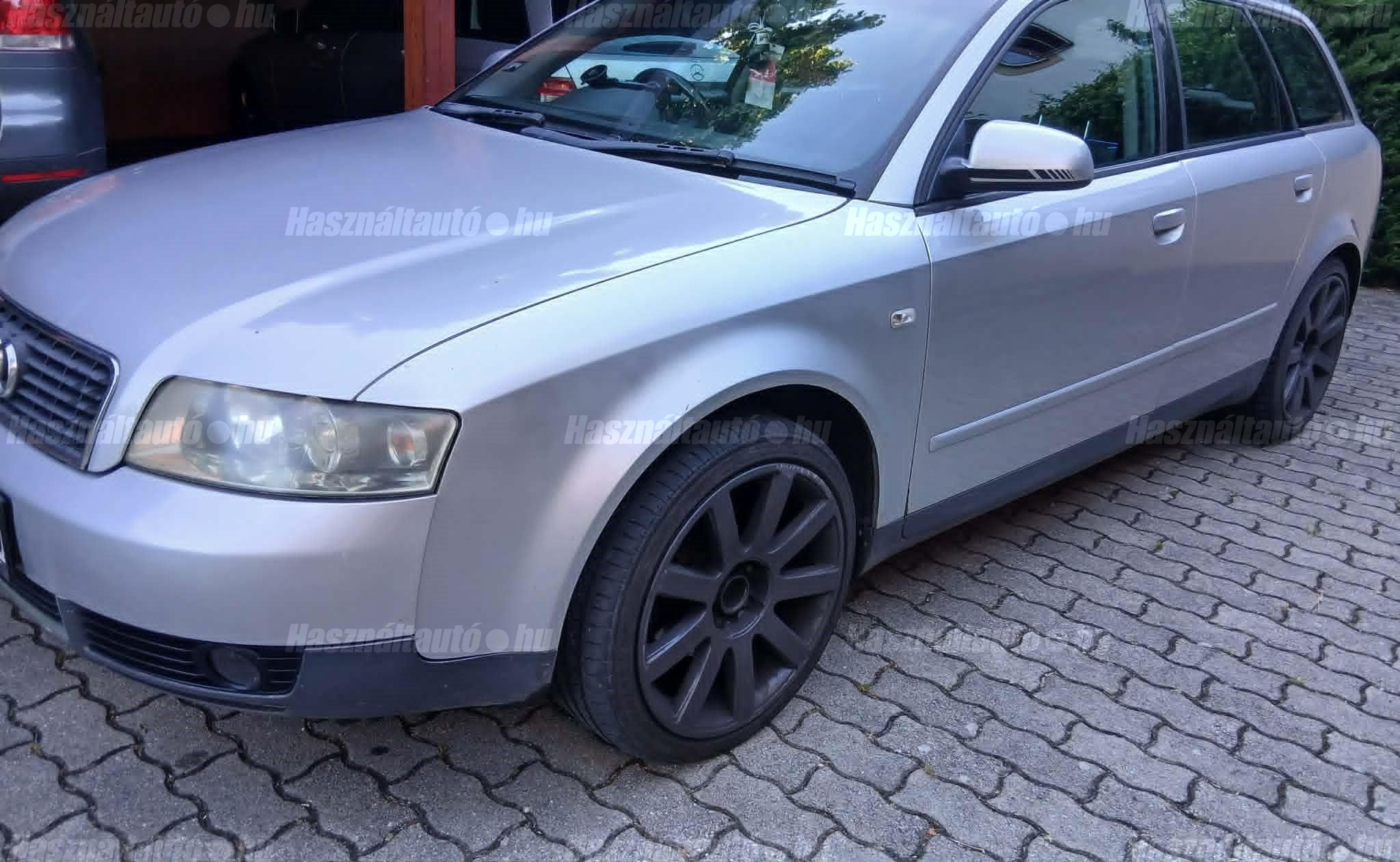 AUDI A4 2002/7 - 1