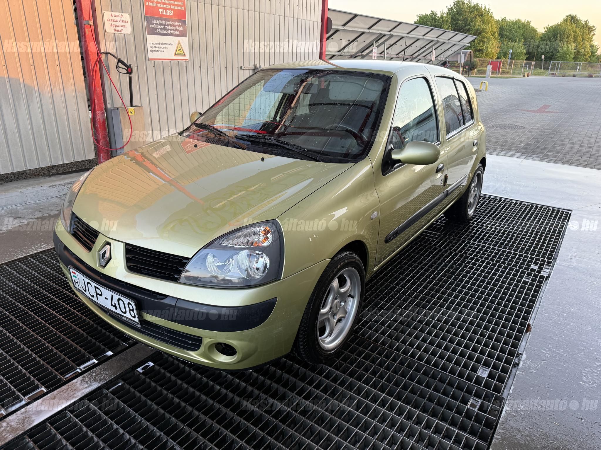 RENAULT CLIO 2004/4 - 1
