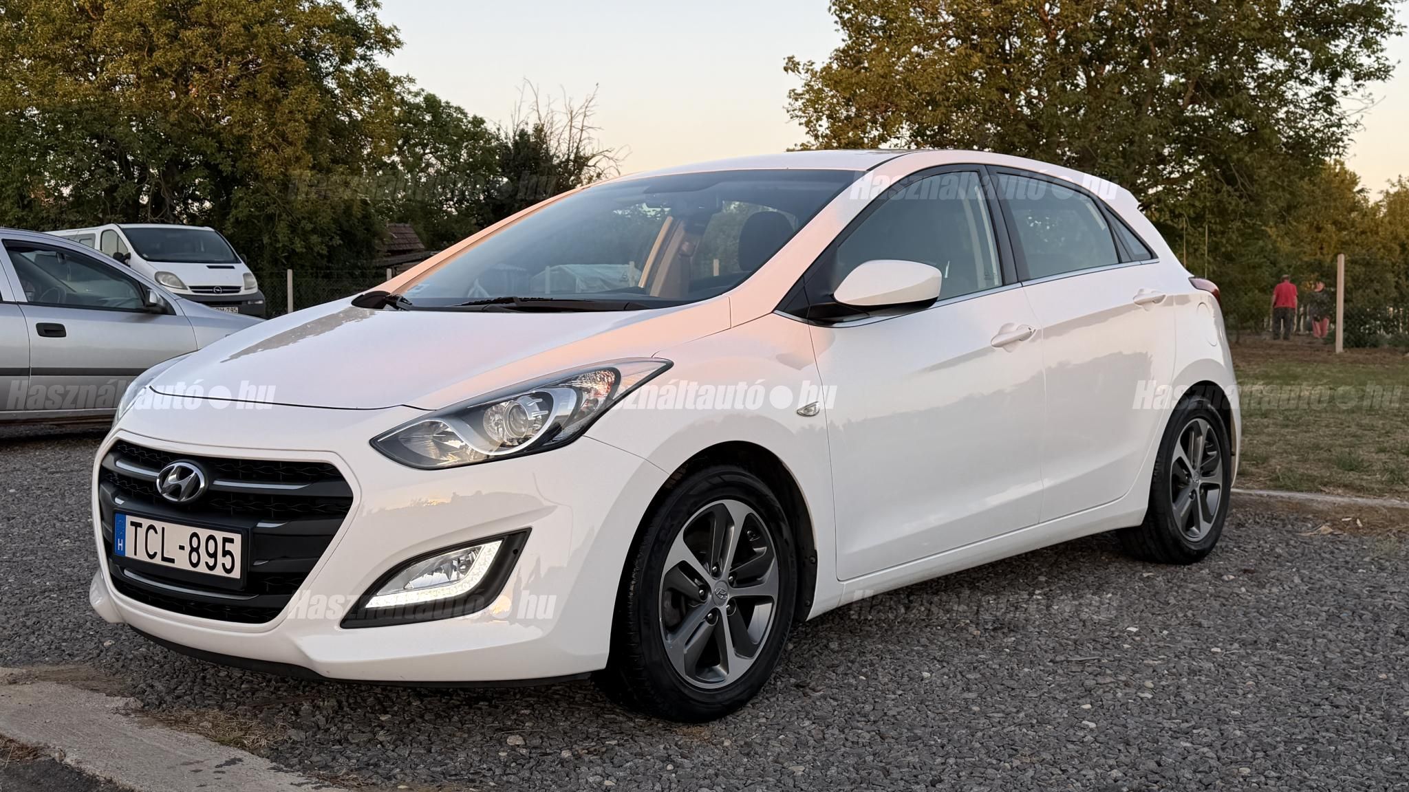 HYUNDAI I30 2015/9 - 1