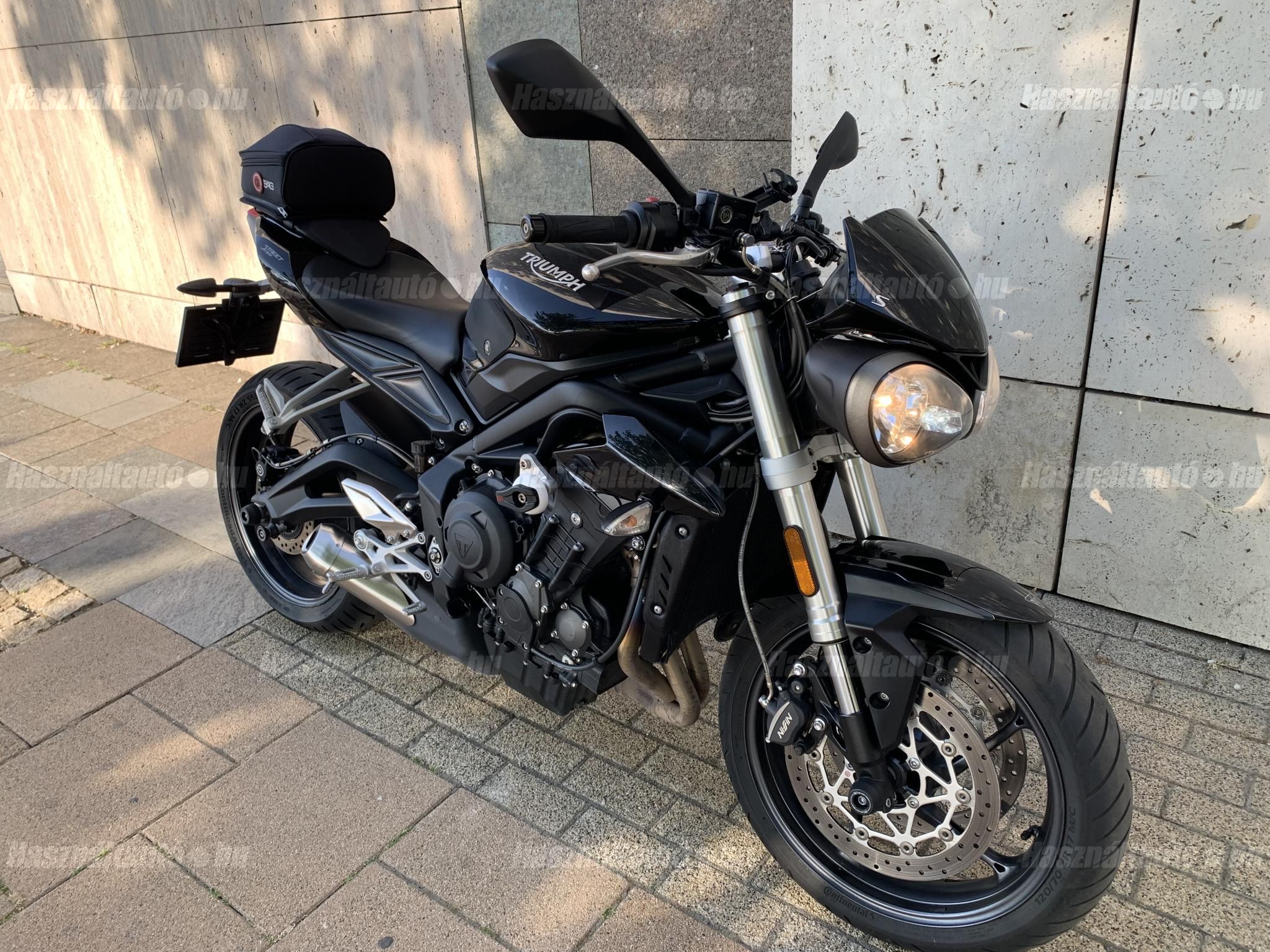 TRIUMPH STREET TRIPLE 2020/1 - 1