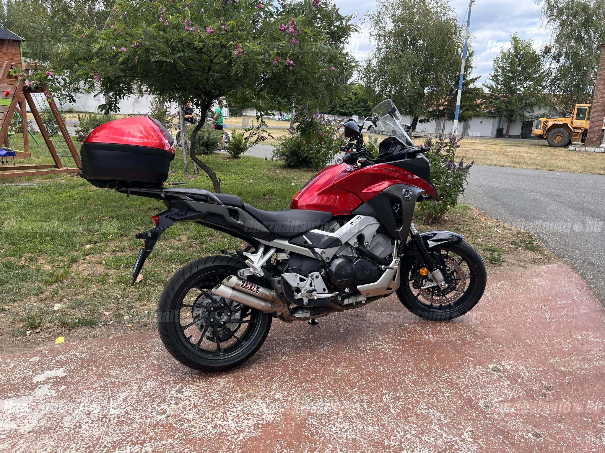 HONDA VFR 800 X 2015/9 - 1