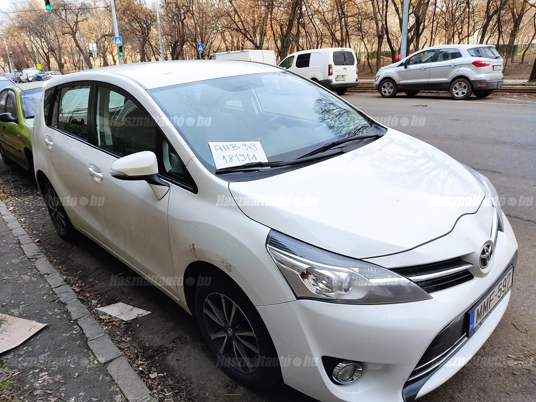 TOYOTA COROLLA VERSO 2013/9 - 1