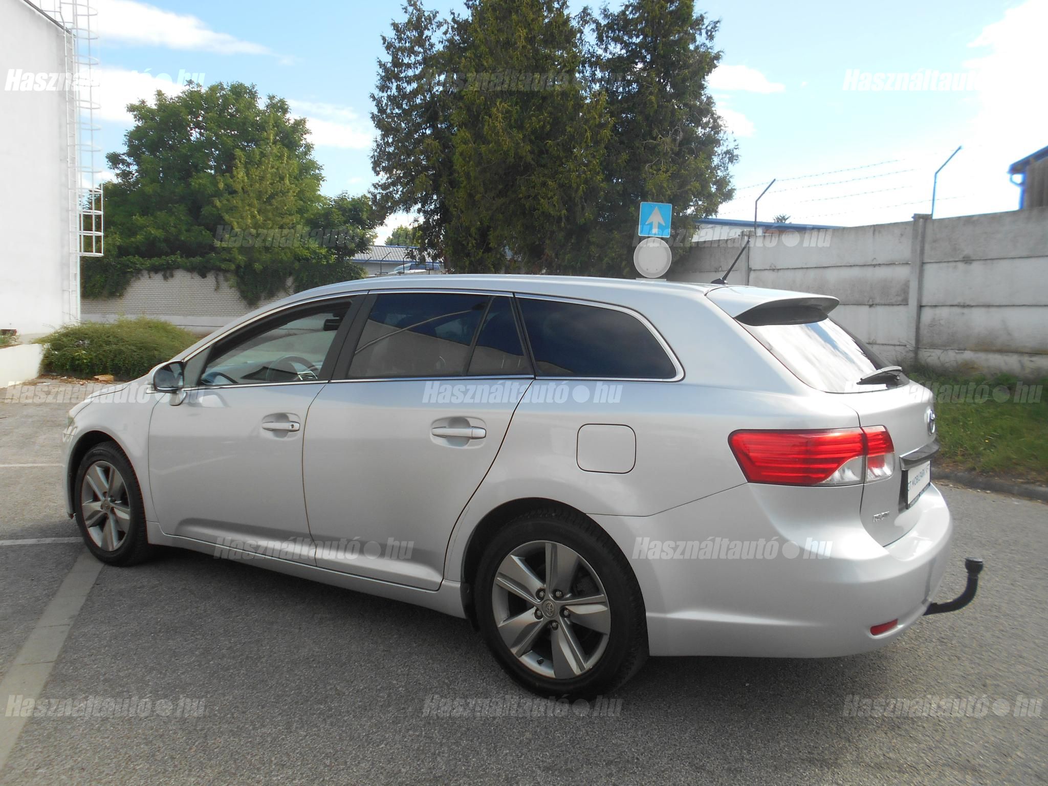 TOYOTA AVENSIS 2015/4 - 1