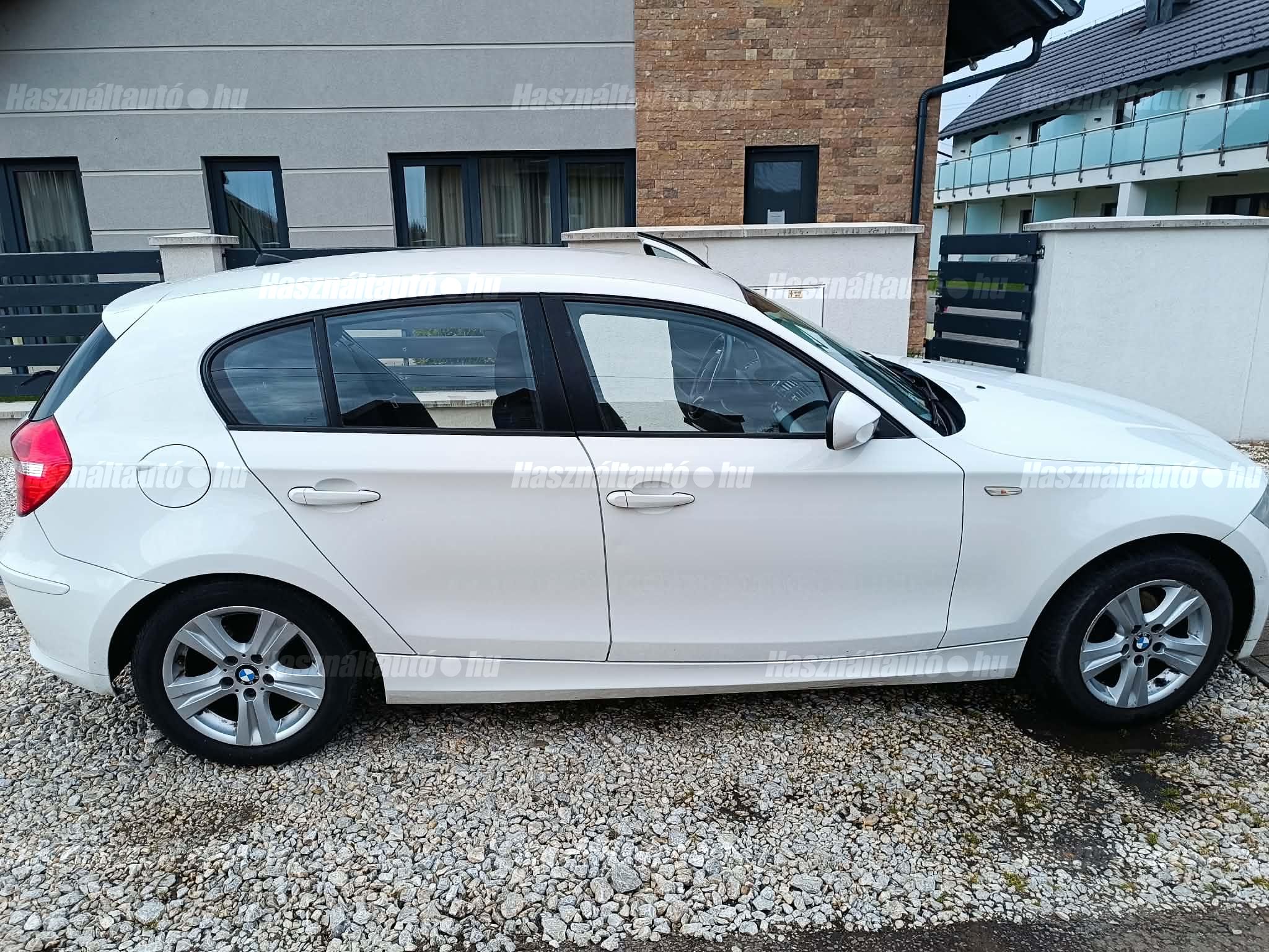 BMW 116 2010/6 - 1