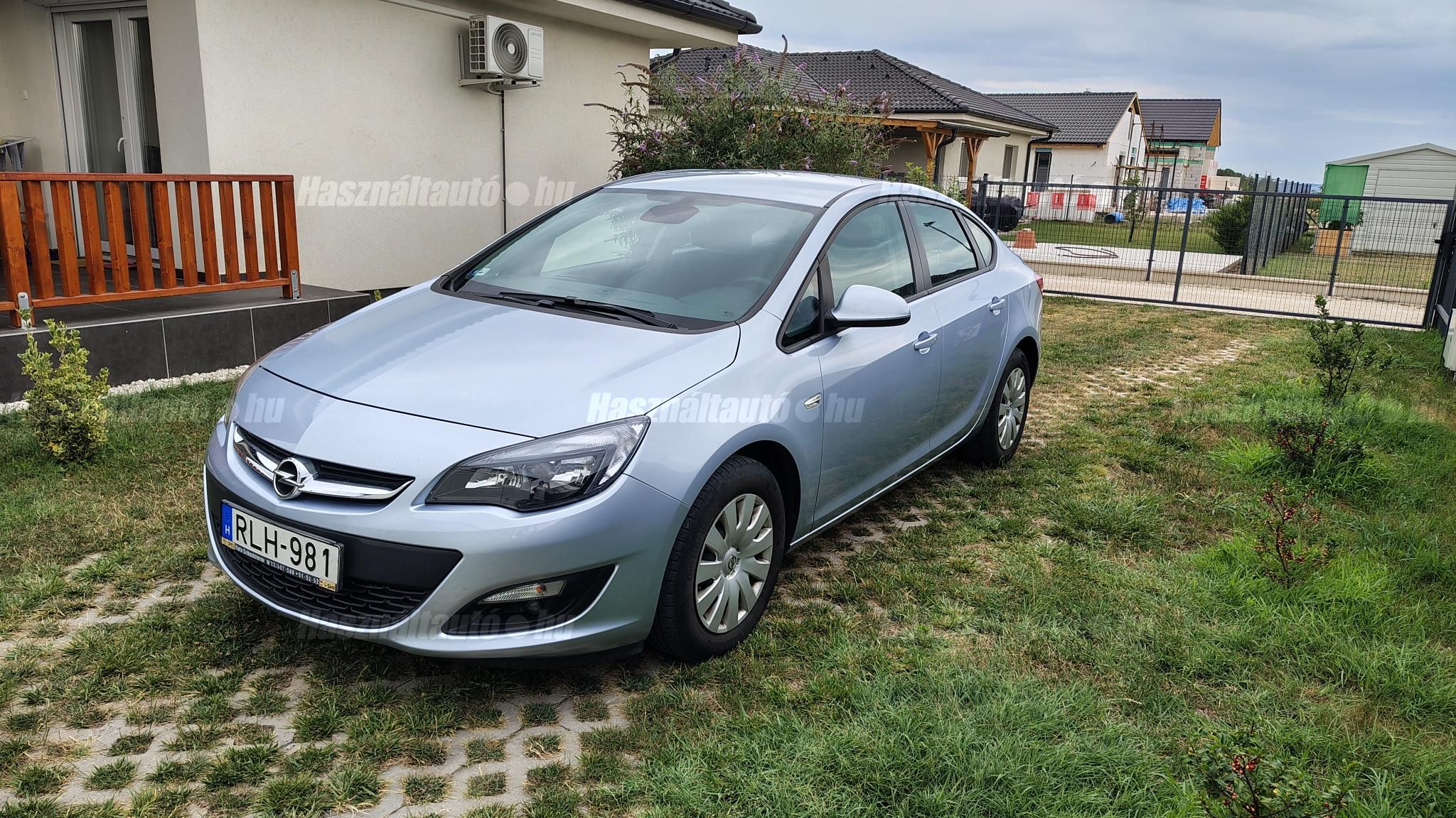 OPEL ASTRA J 2019/5 - 1