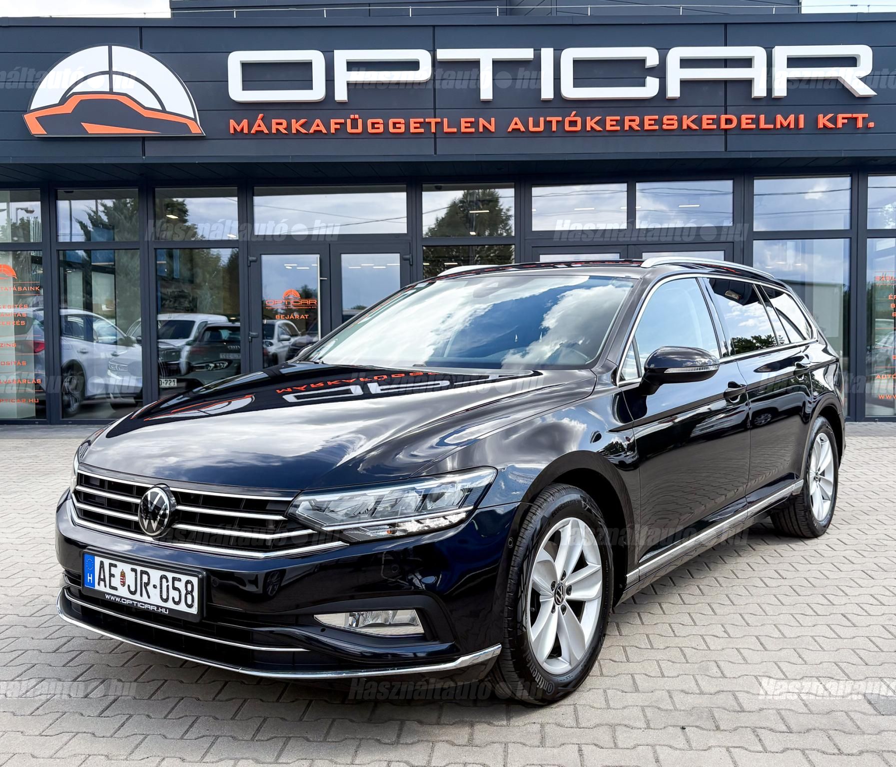 VOLKSWAGEN PASSAT VIII 2023/11 - 1