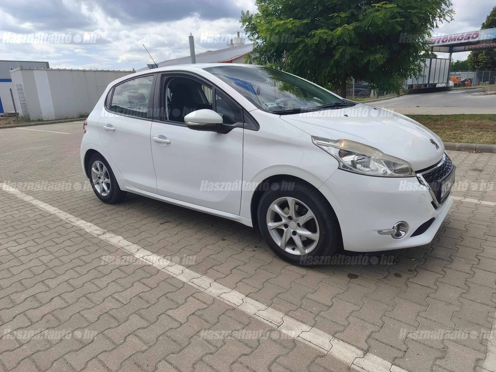 PEUGEOT 208 2015/5 - 1