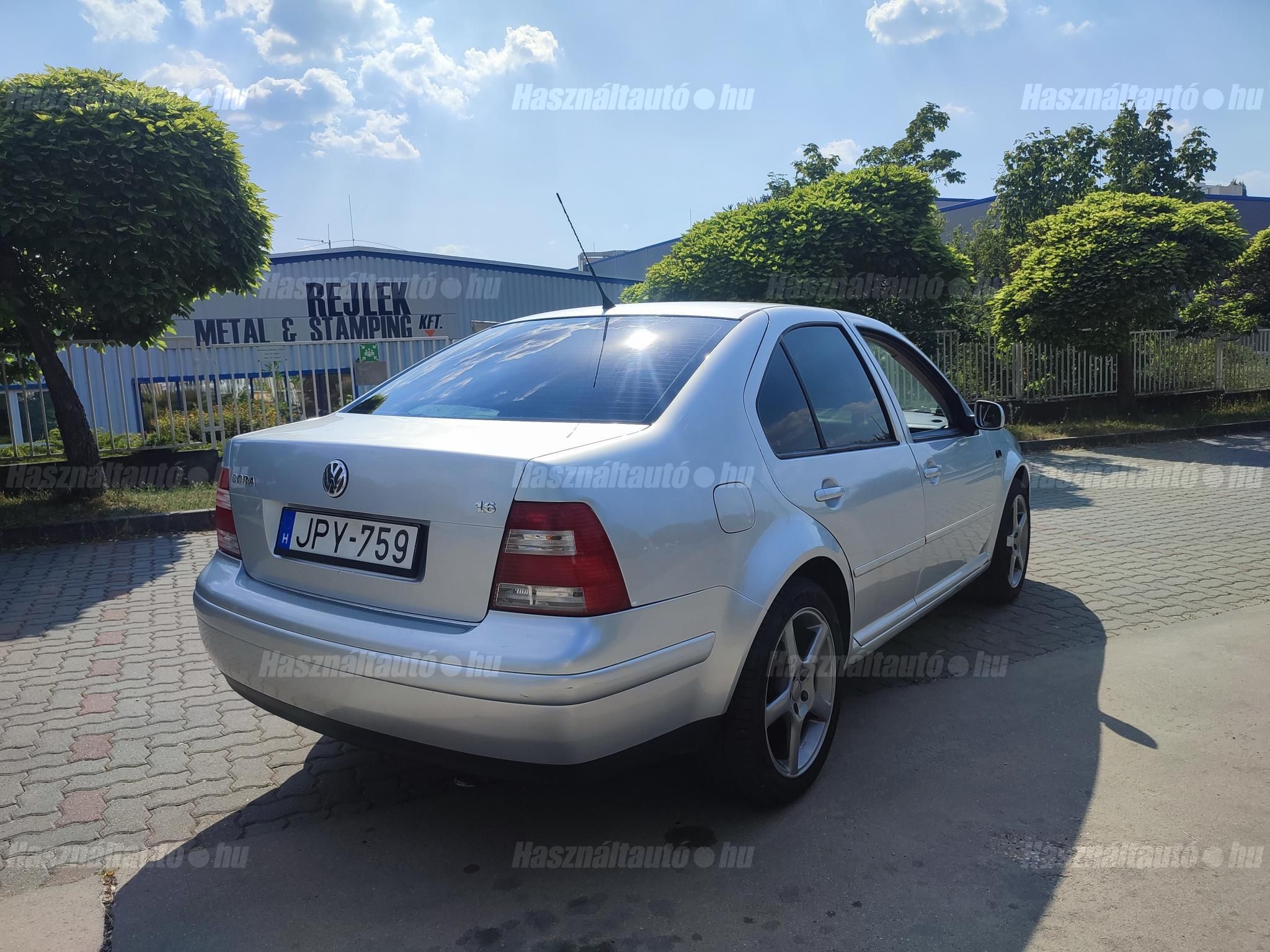 VOLKSWAGEN BORA 2005 - 1