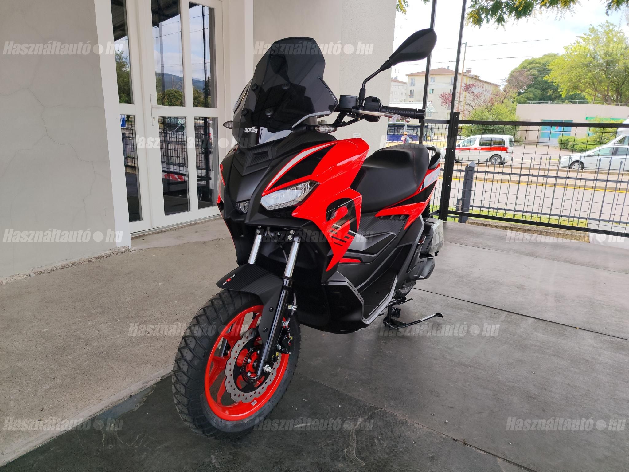 APRILIA SR GT 200 2026 - 1