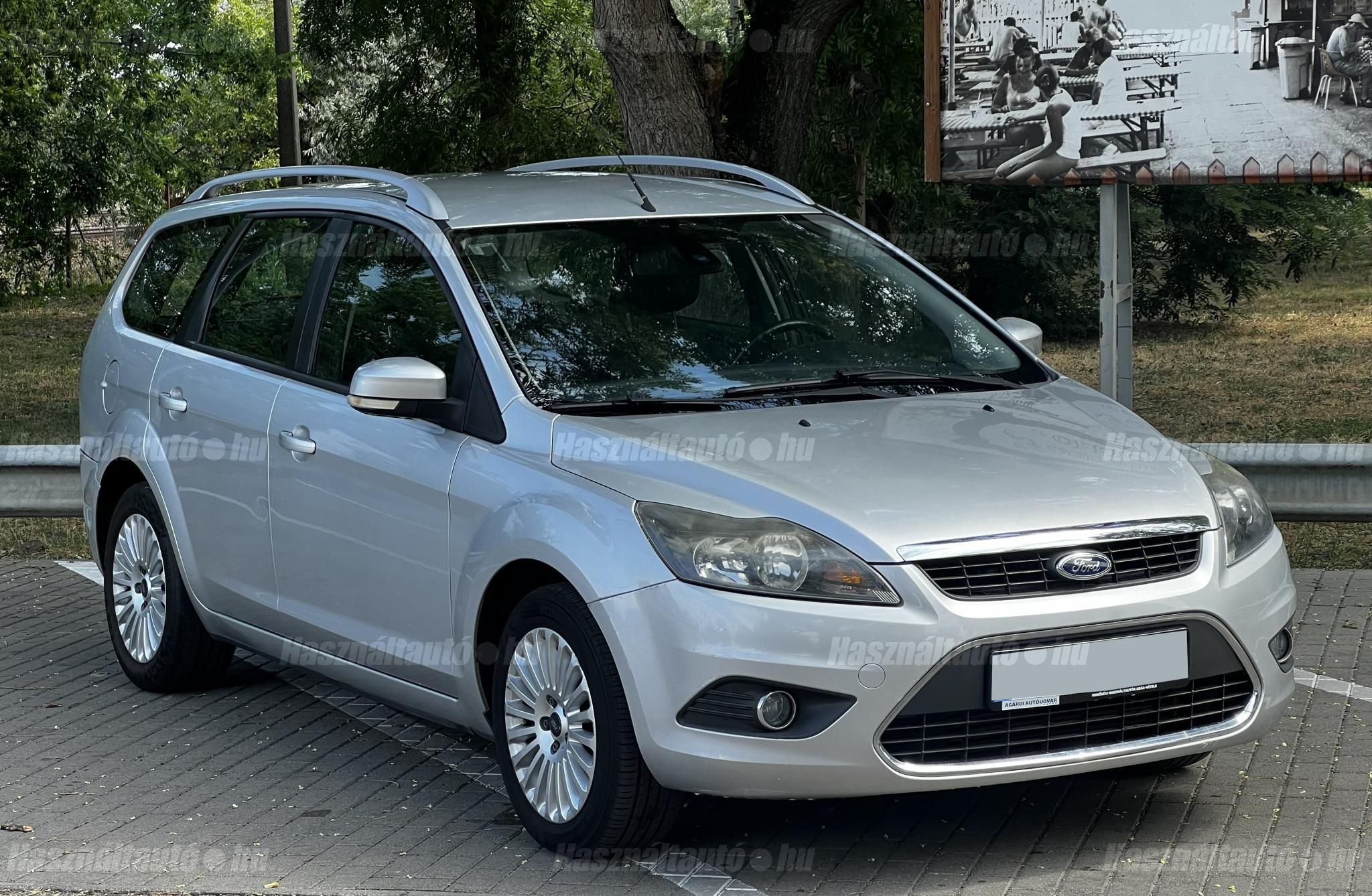 FORD FOCUS 2010/4 - 1