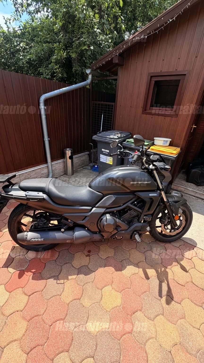 HONDA CTX 700 D 2013 - 1